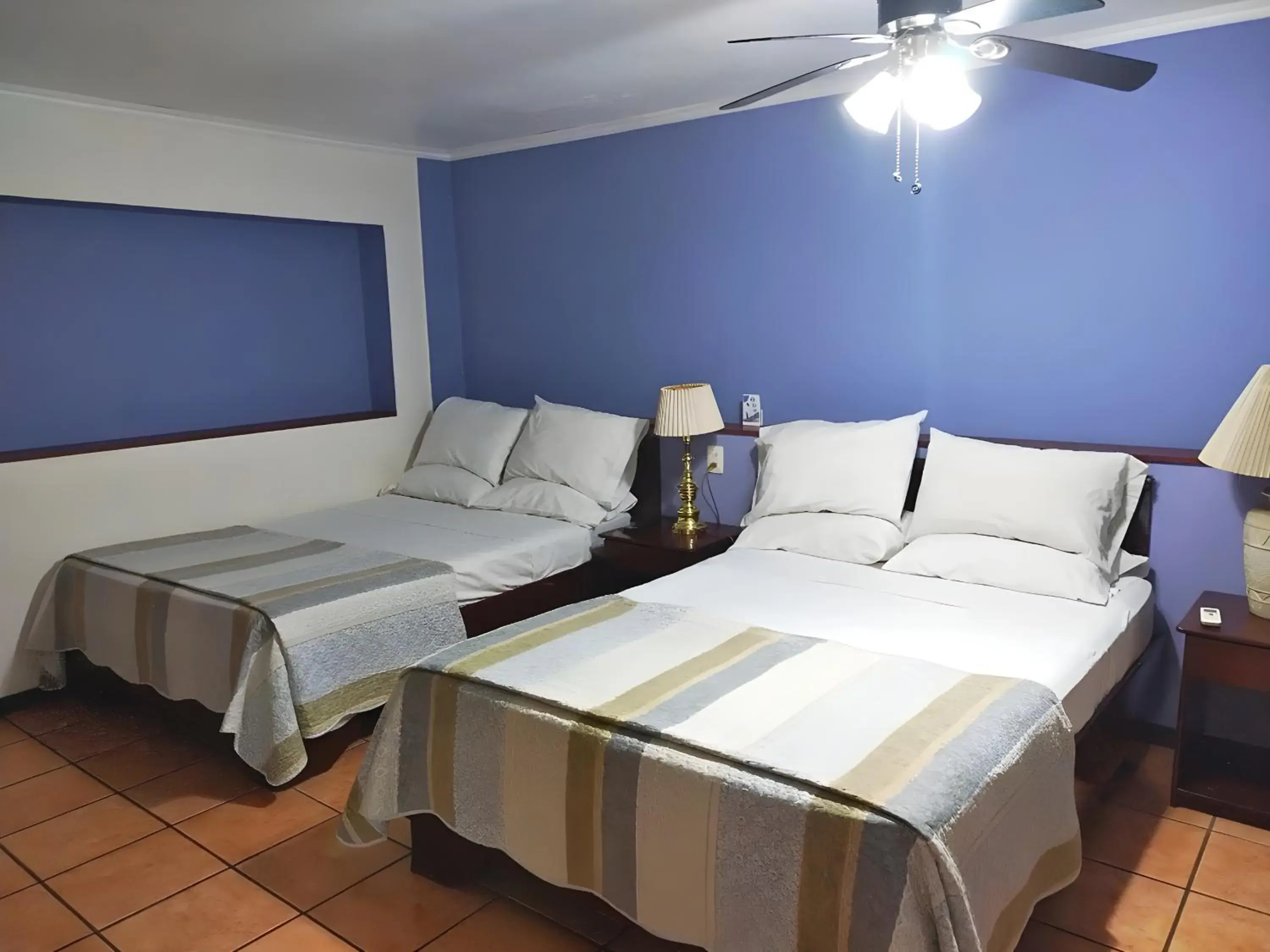 Family Room in Hotel Puerta del Sol - San Jose Airport Family Room in Hotel Puerta del Sol - San Jose Airport