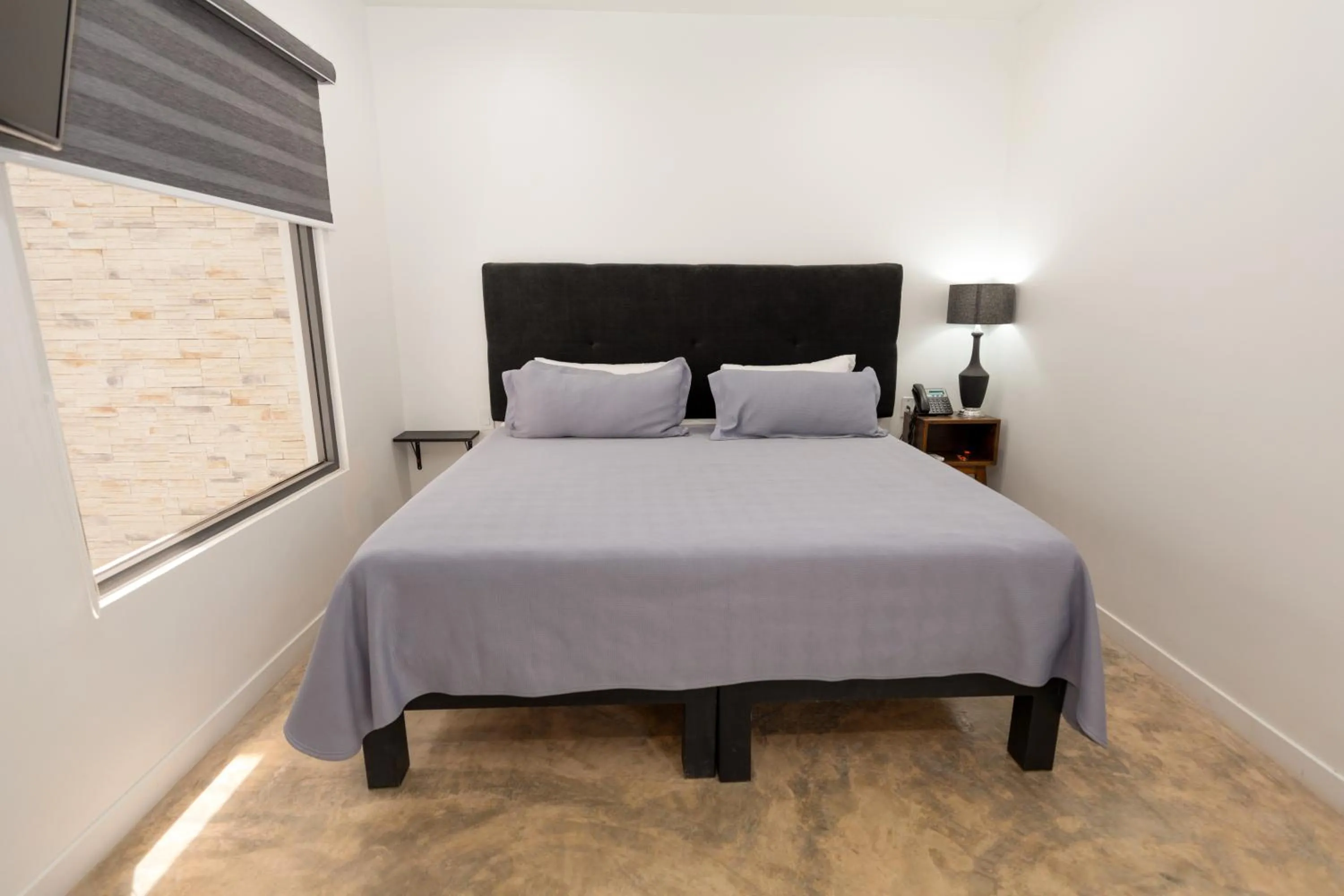 Bed in Hotel Manadia