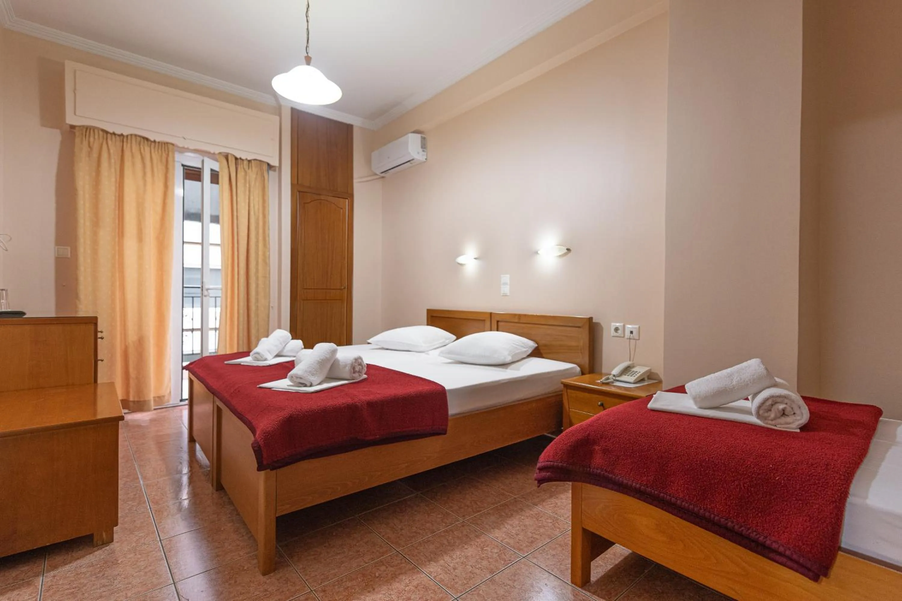 Bedroom, Bed in Faros II