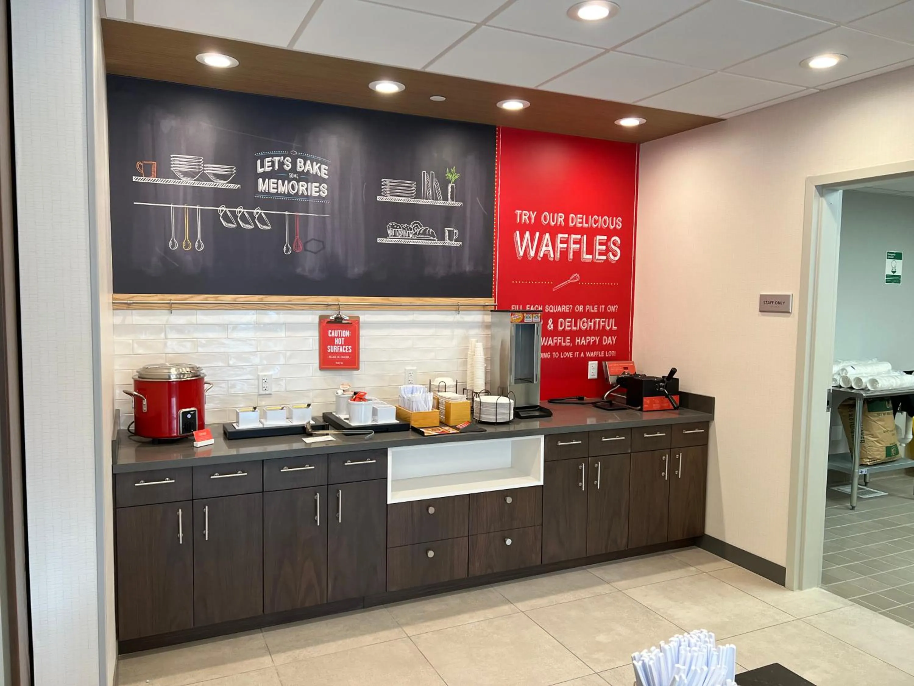 Breakfast in Hampton Inn Lincoln White Mountains