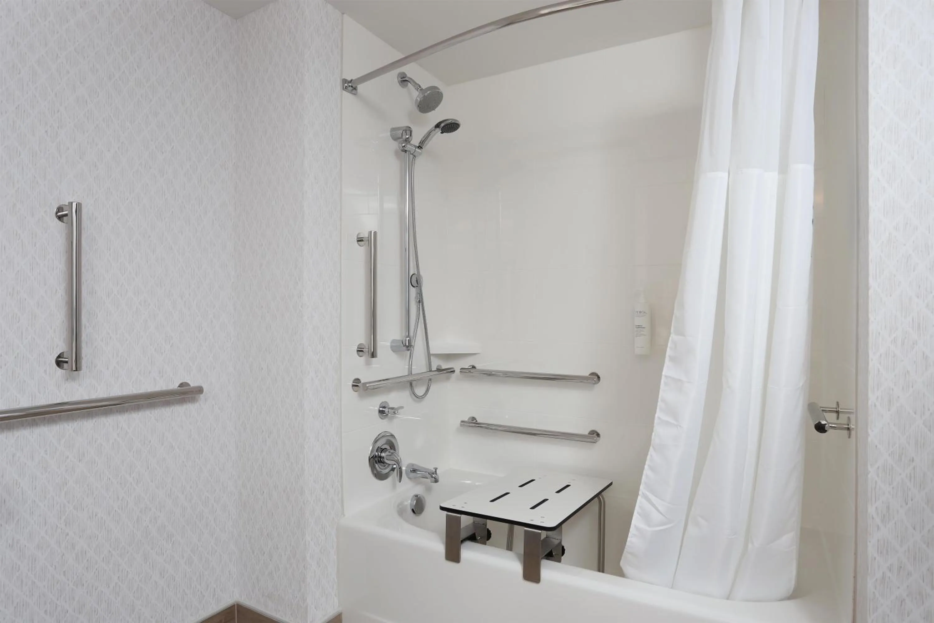 Bathroom in Hampton Inn & Suites Manistee, Mi