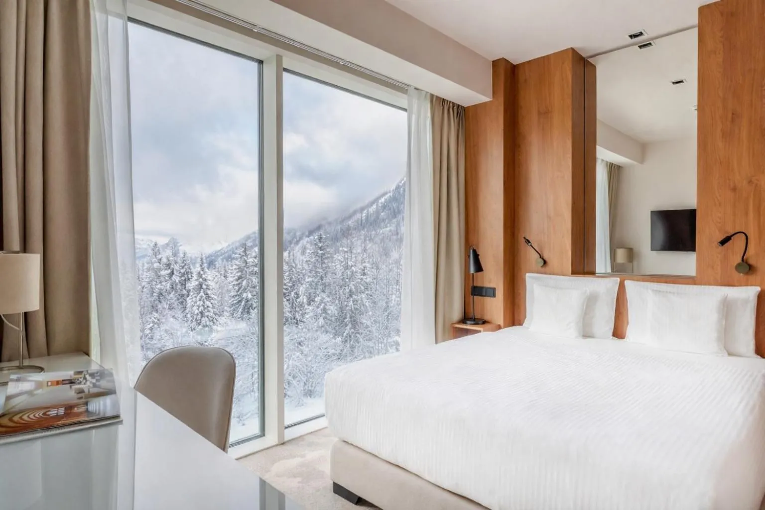 VIP, Bed in Hotel Pieniny Grand Wellness & SPA - Destigo Hotels