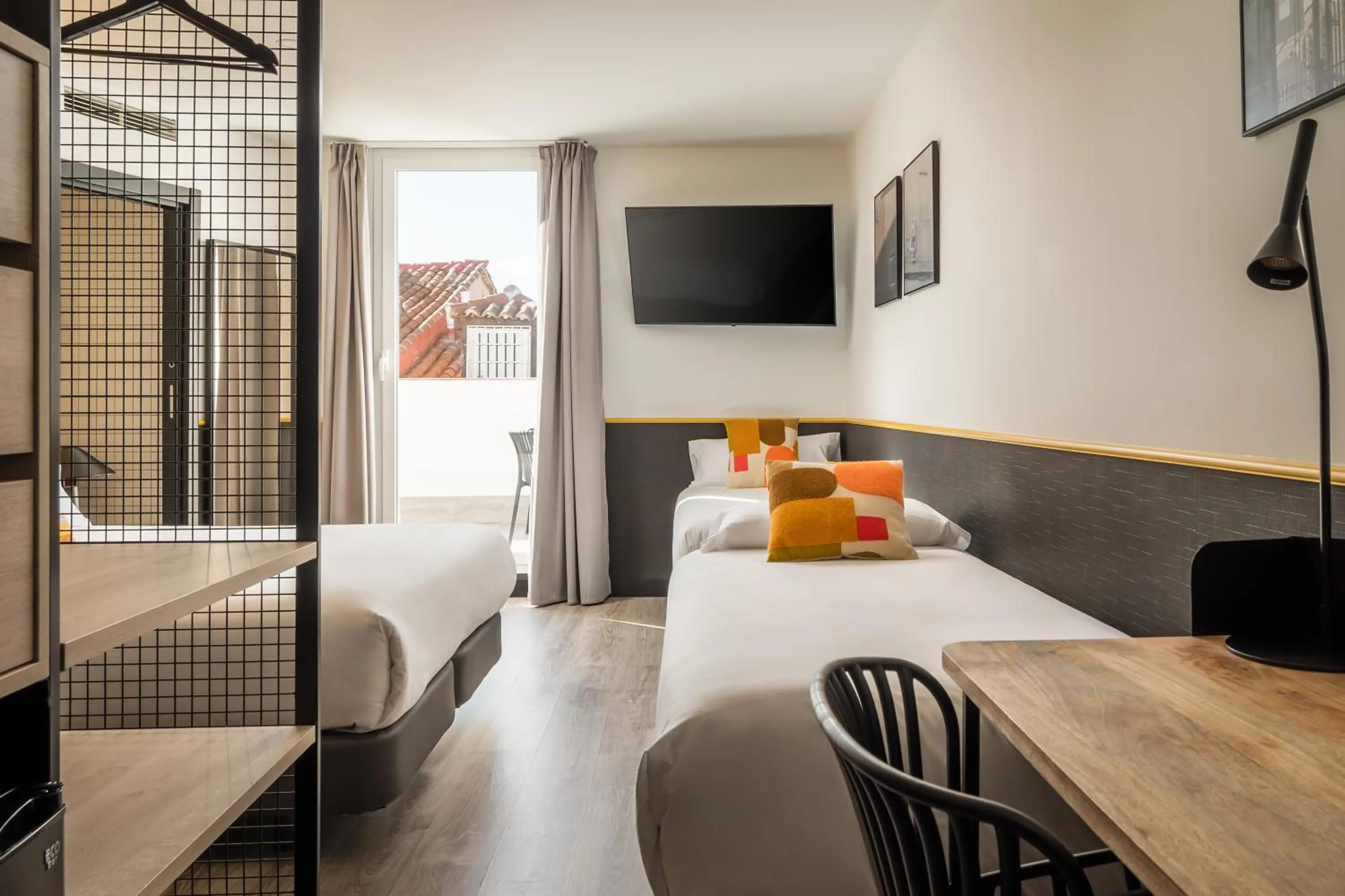 Bed in BYPILLOW Crosstown