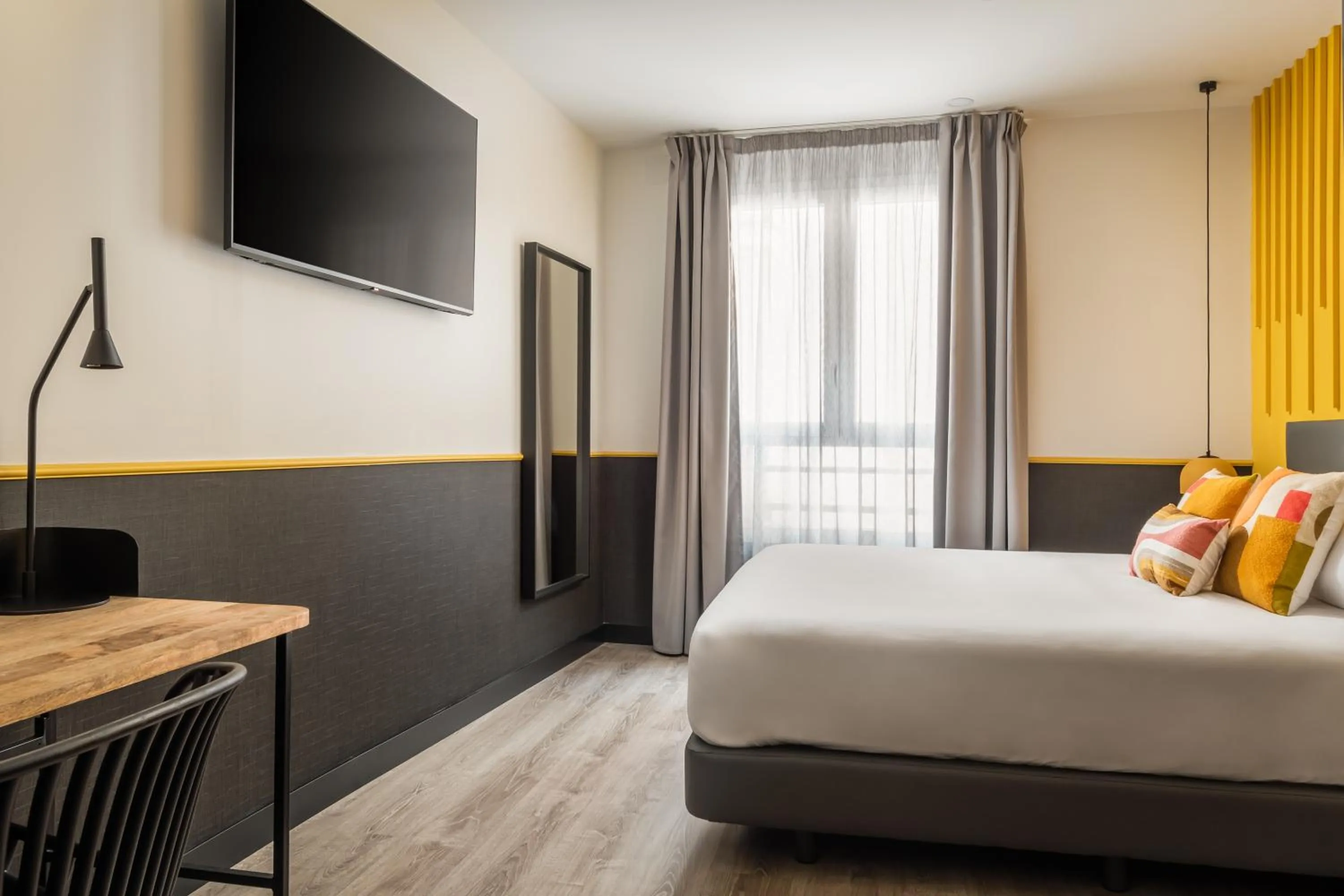 Bed in BYPILLOW Crosstown