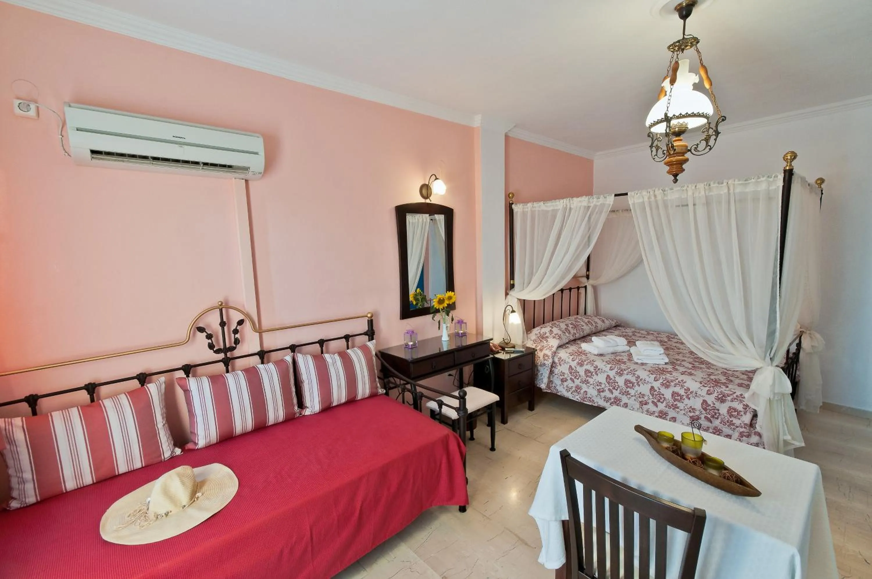 Photo of the whole room, Bed in Artemis Village