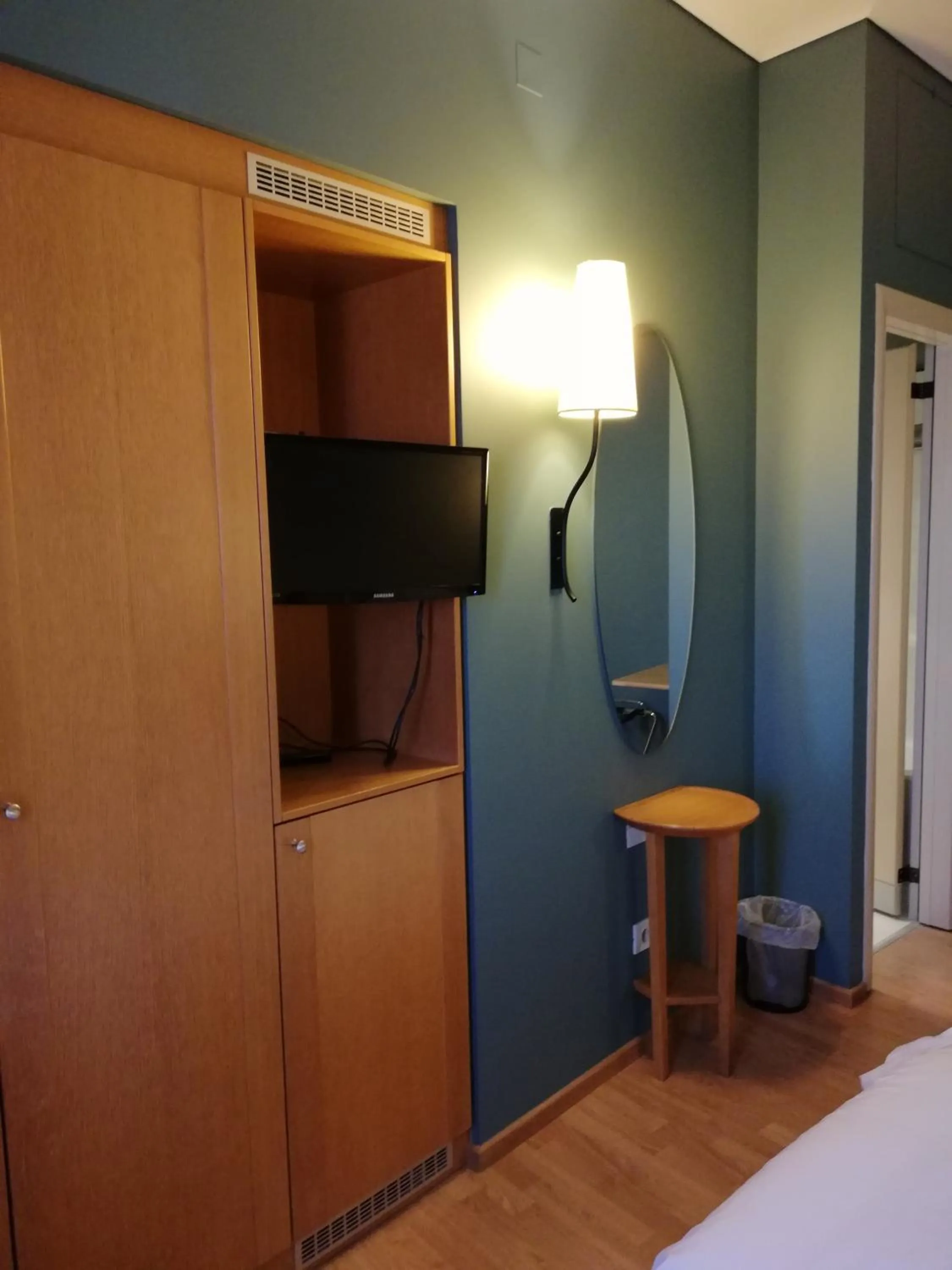 Bed in Olympic Hotel