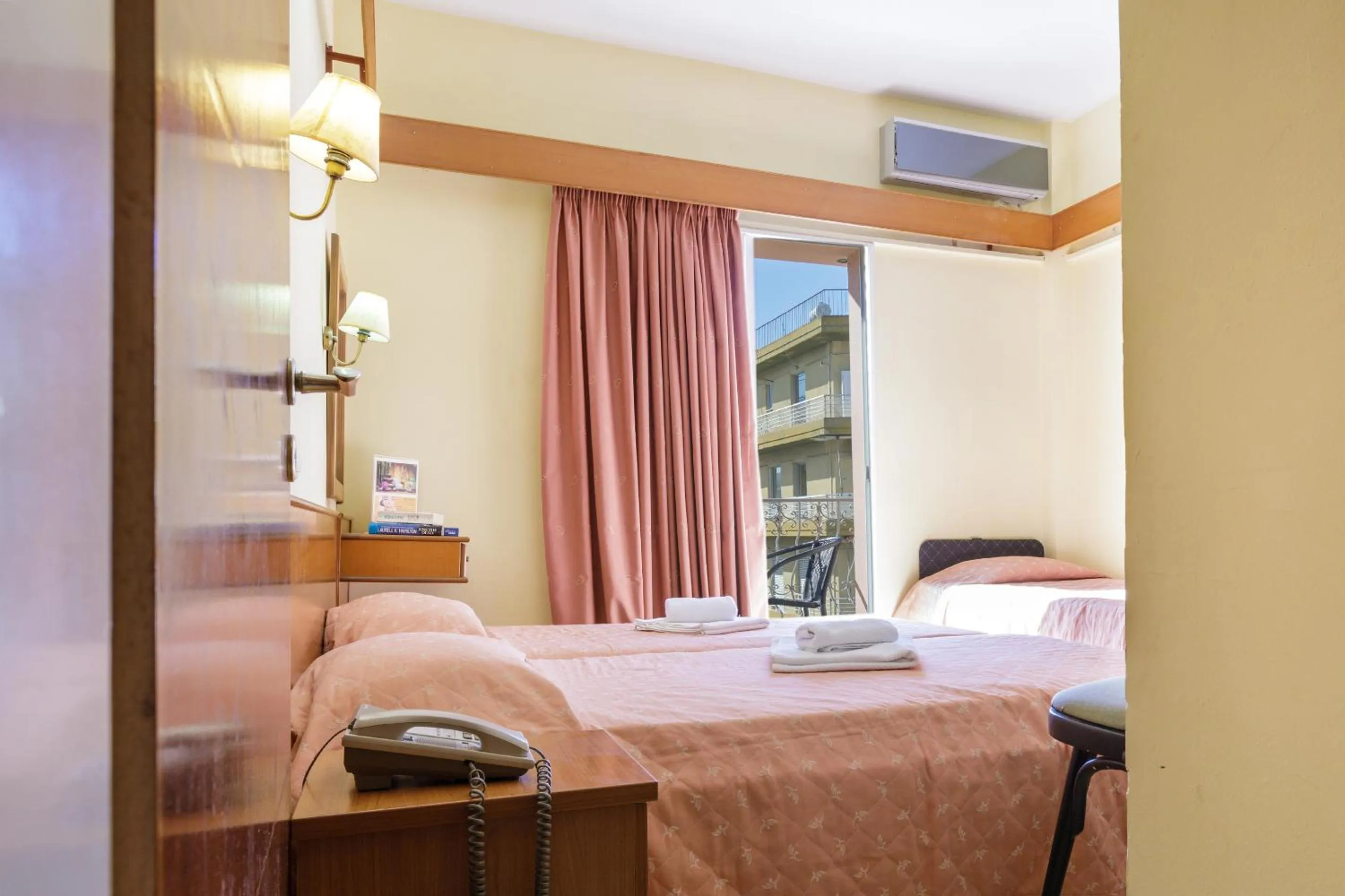 Bed in CiTYZen Hotel