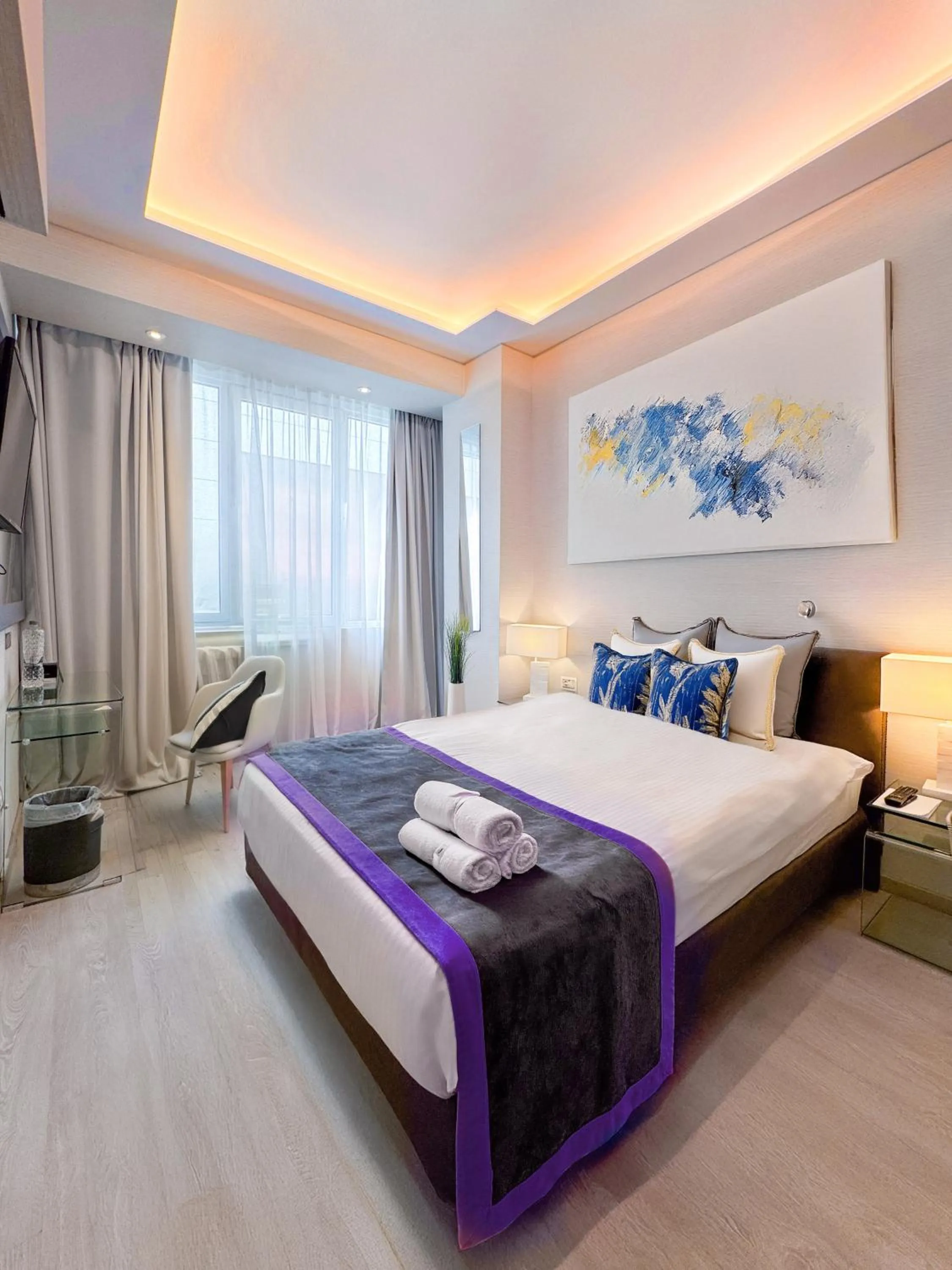 Bedroom, Bed in St George Lycabettus Lifestyle Hotel