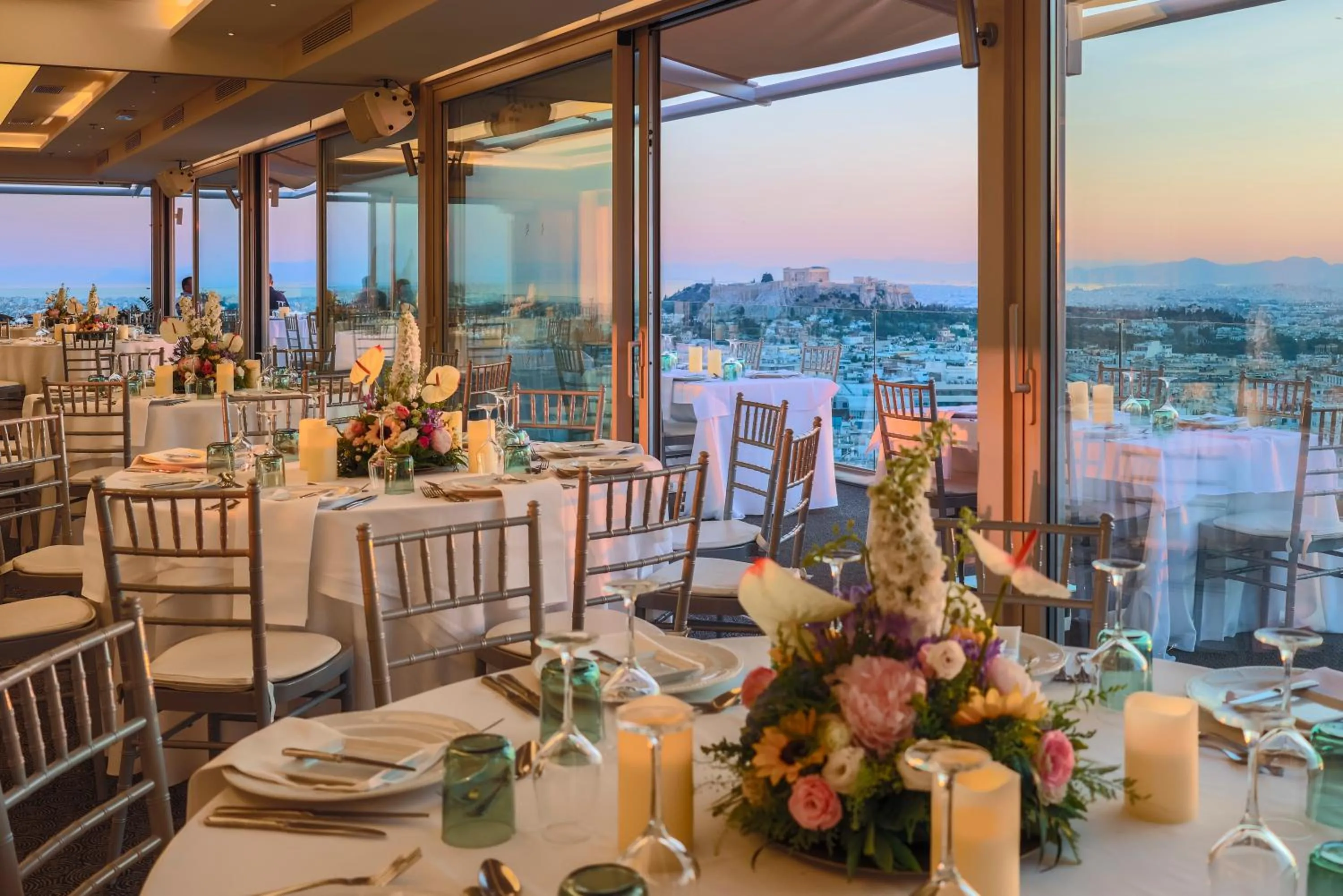 Restaurant/places to eat in St George Lycabettus Lifestyle Hotel