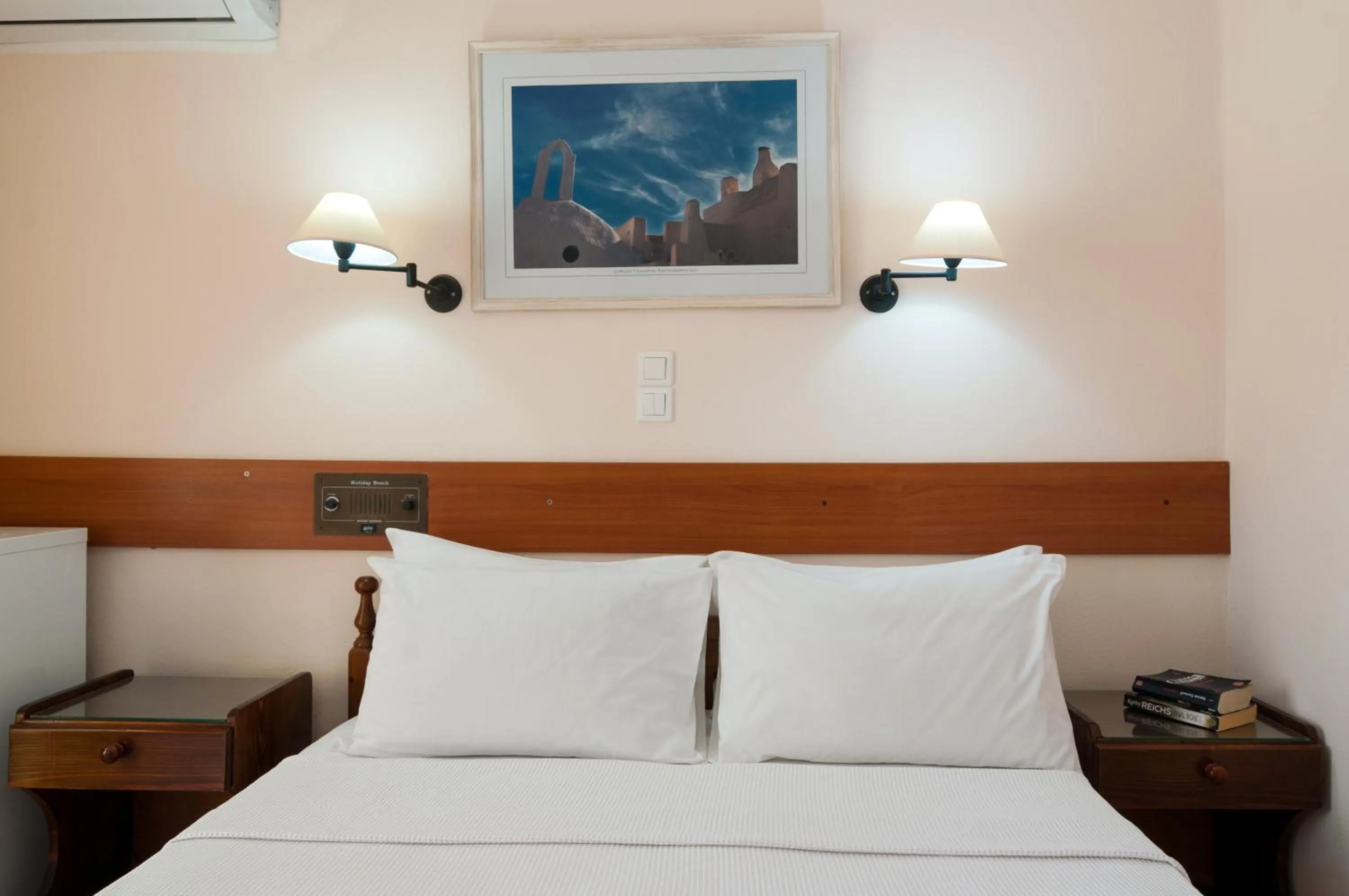 Bedroom, Bed in Holiday Beach Resort Santorini