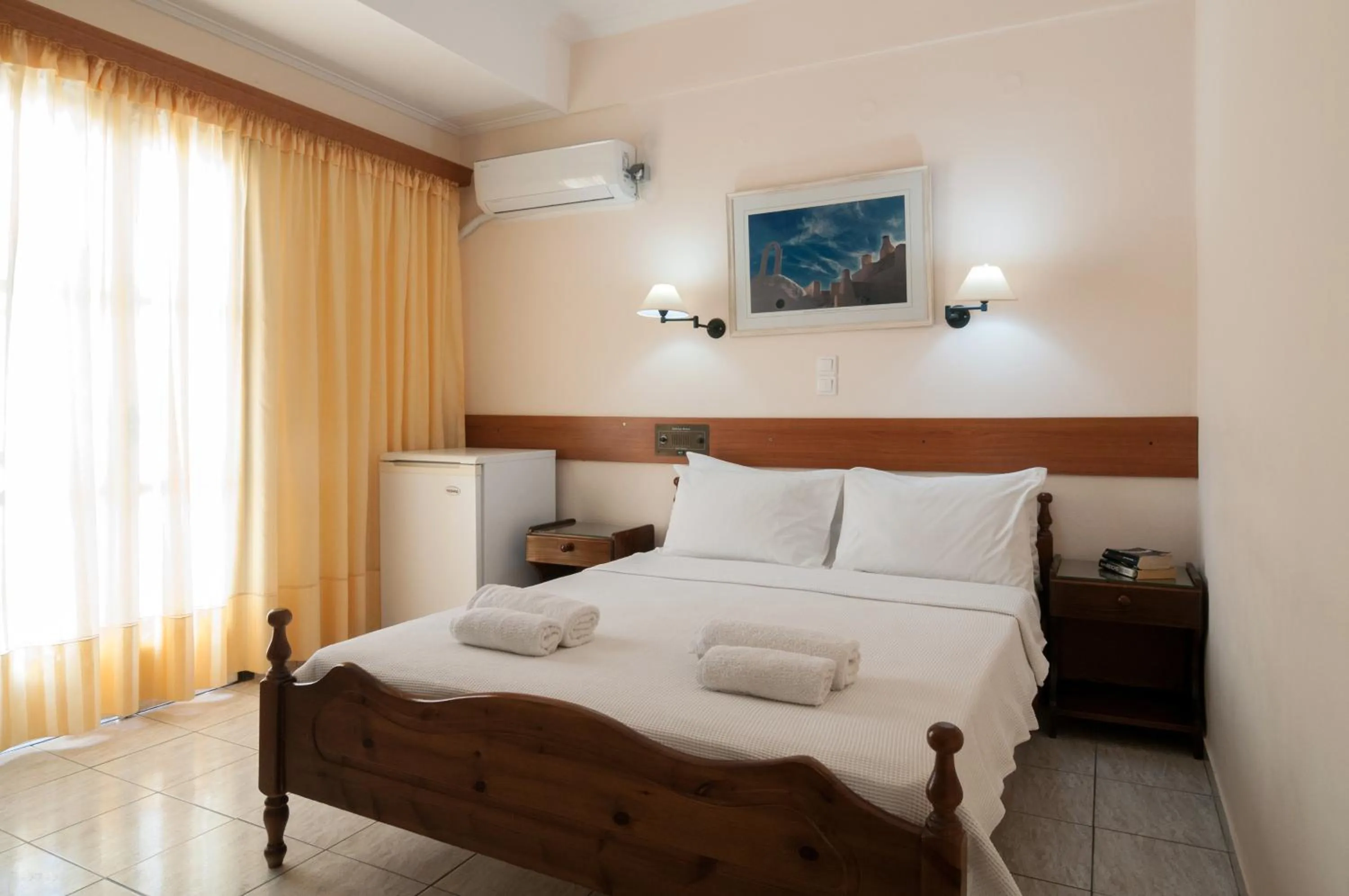 Bedroom, Bed in Holiday Beach Resort Santorini