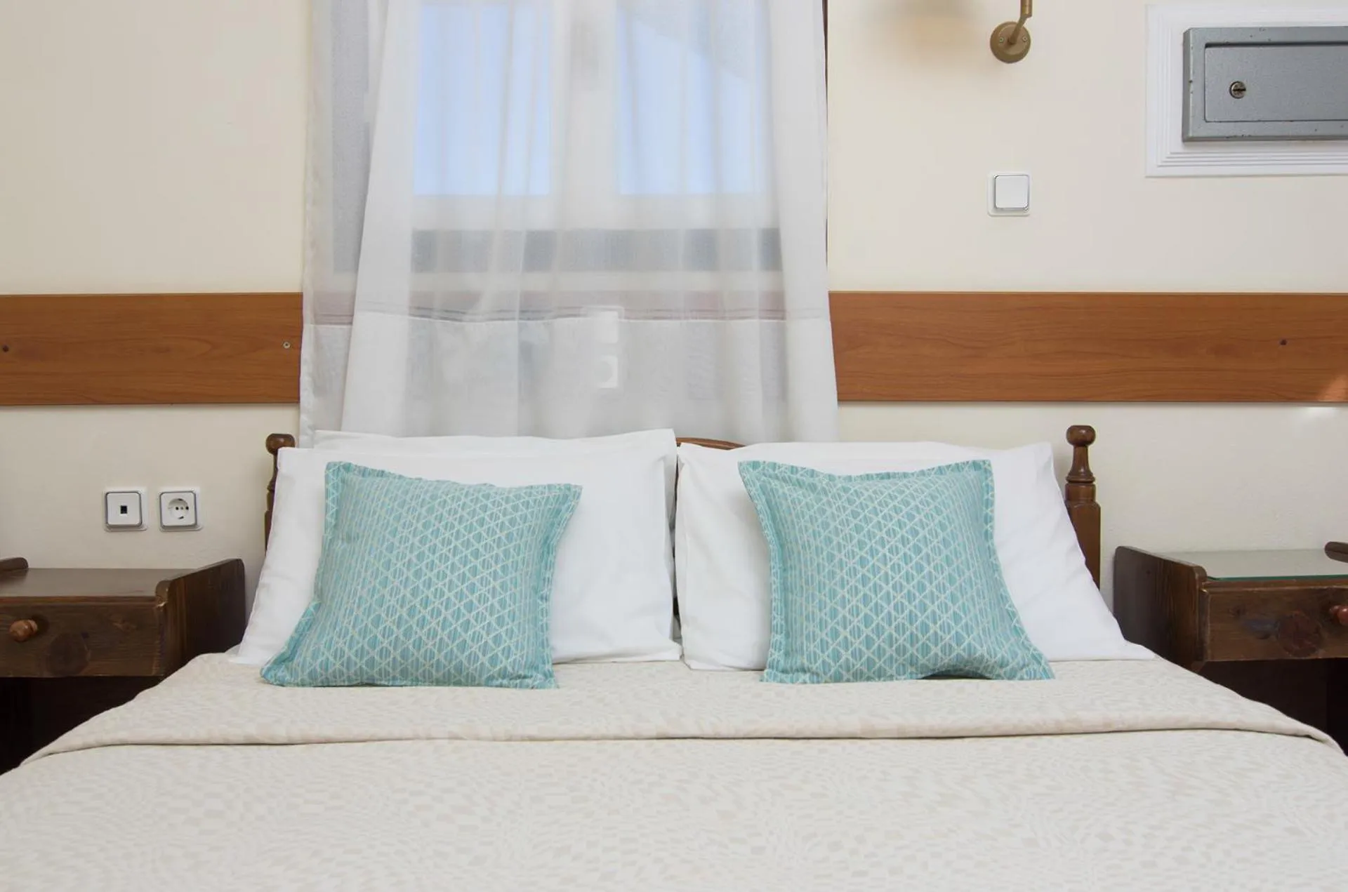 Bedroom, Bed in Holiday Beach Resort Santorini