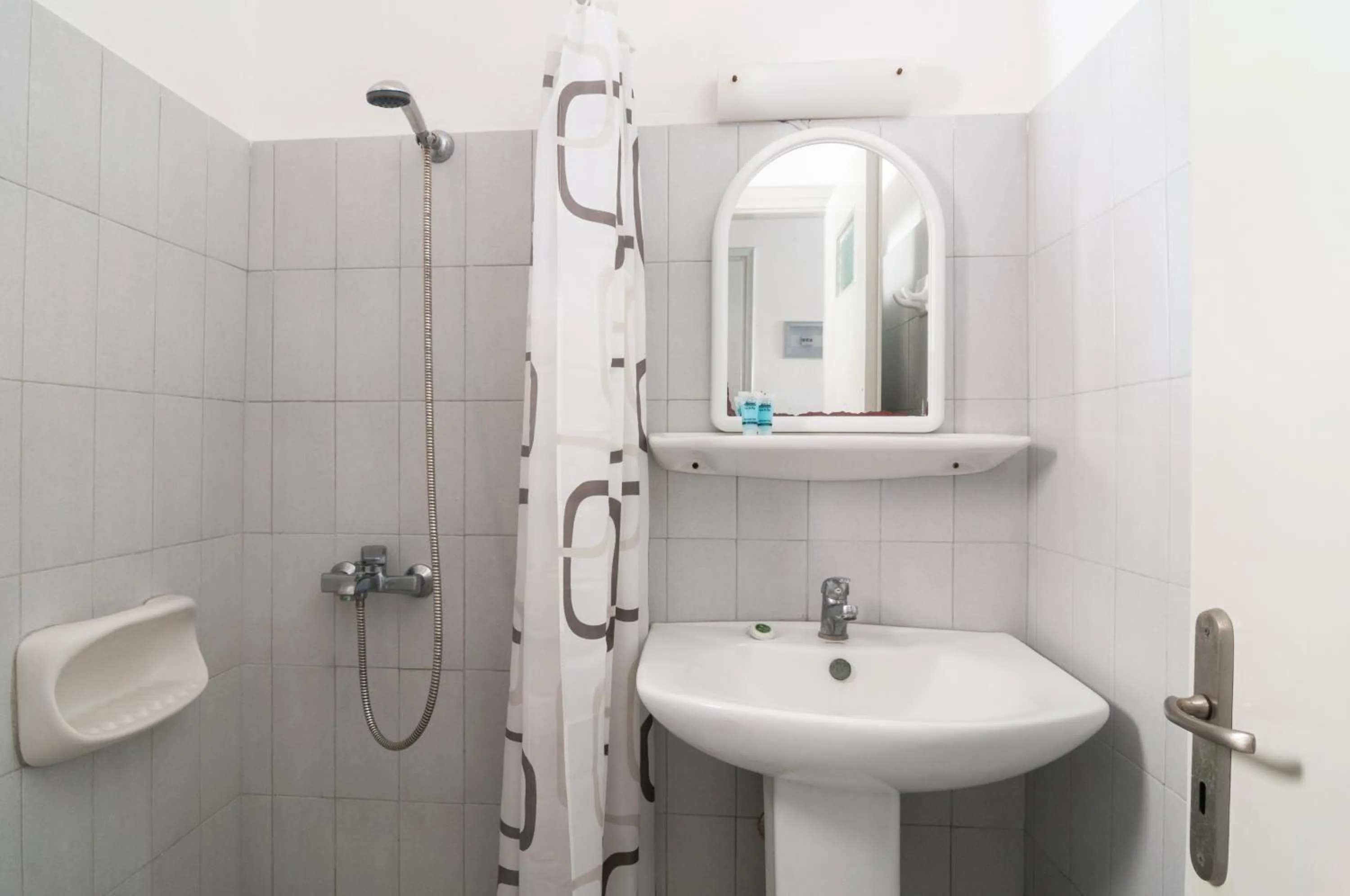 Shower in Holiday Beach Resort Santorini