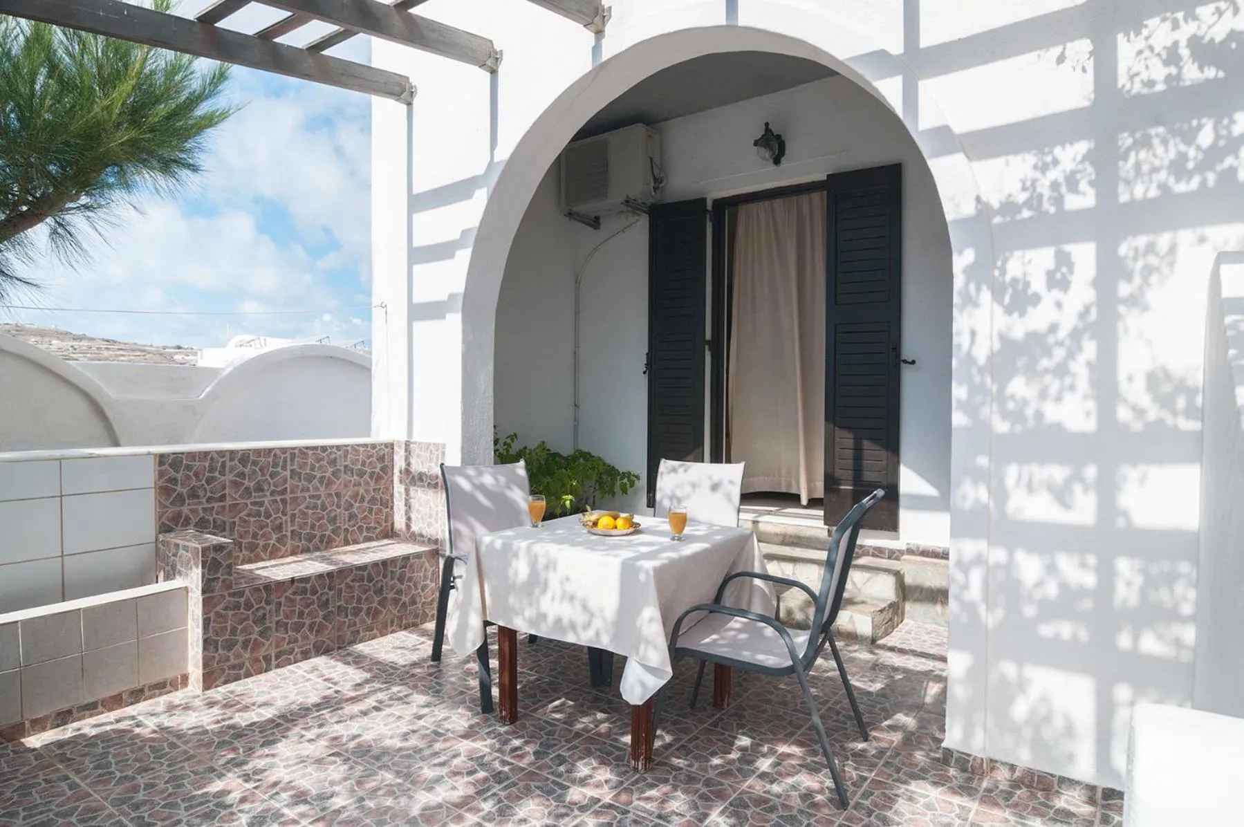 Balcony/Terrace in Holiday Beach Resort Santorini