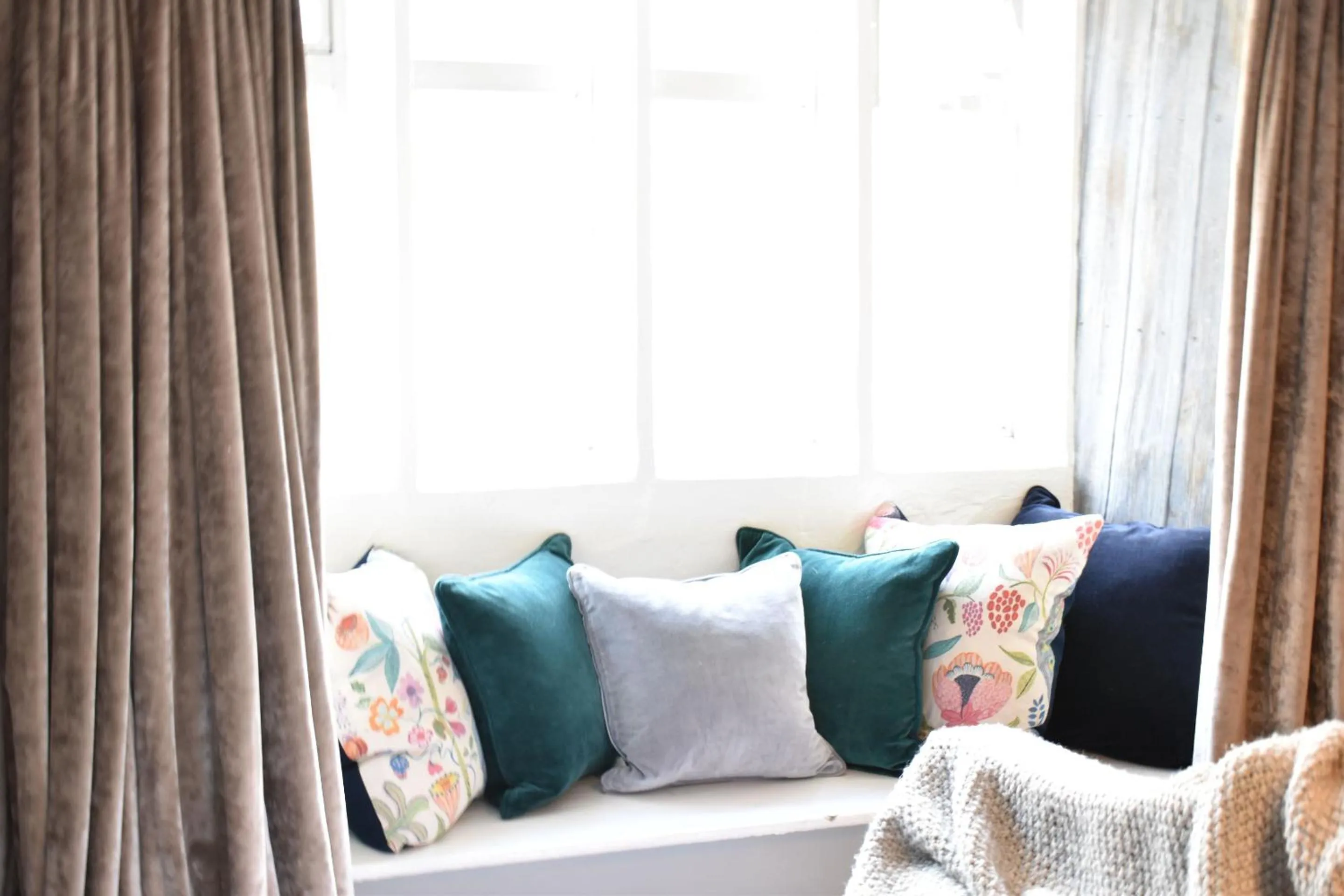 Bedroom in Cotswold Gardens Bed and Breakfast