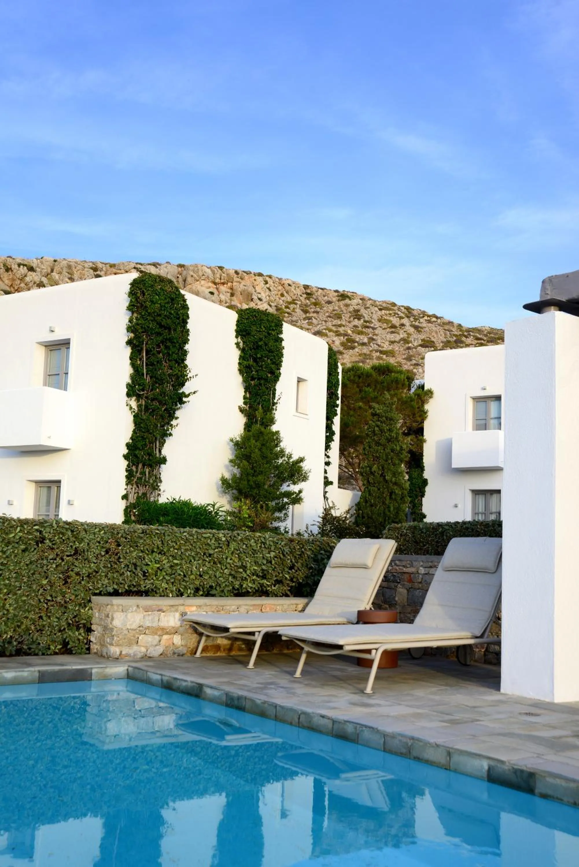 Property building in ANEMI Folegandros