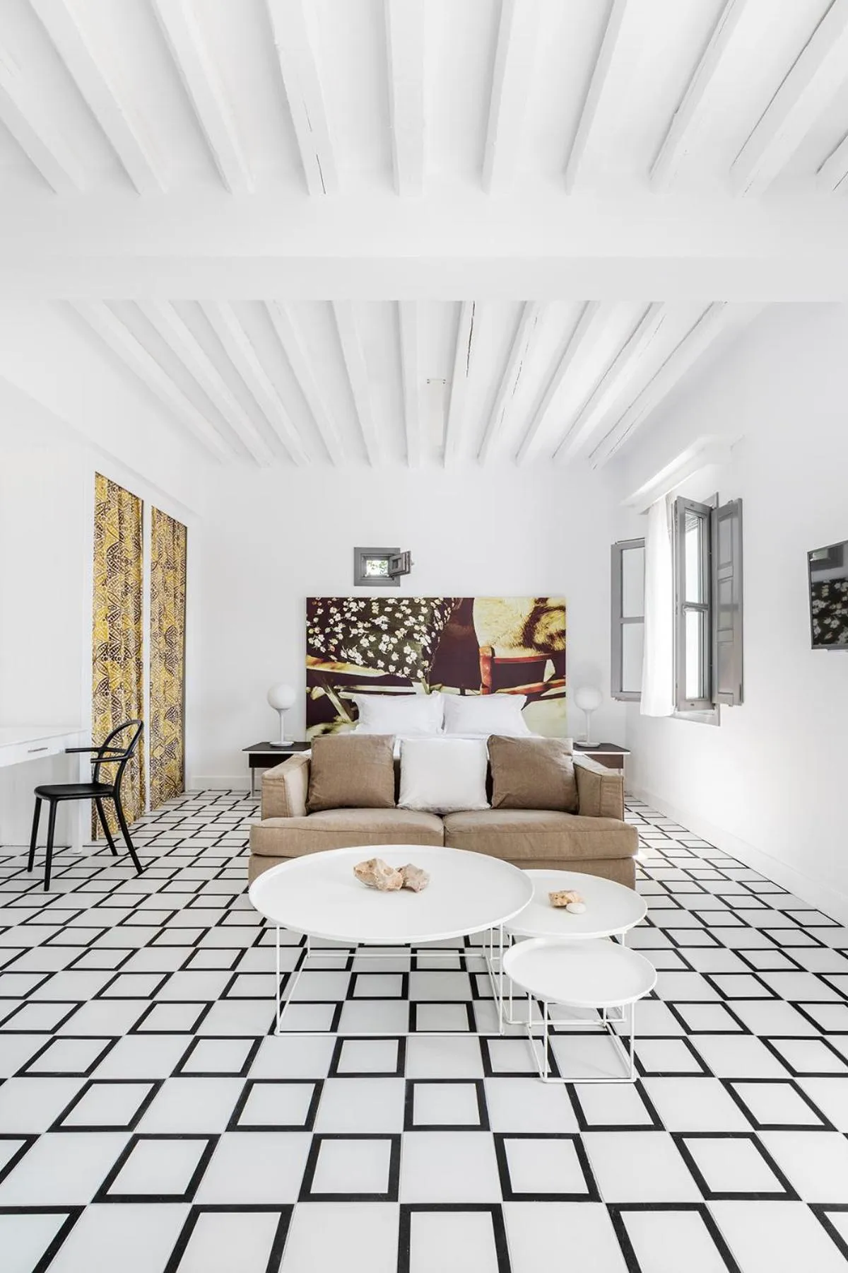 Seating area in ANEMI Folegandros