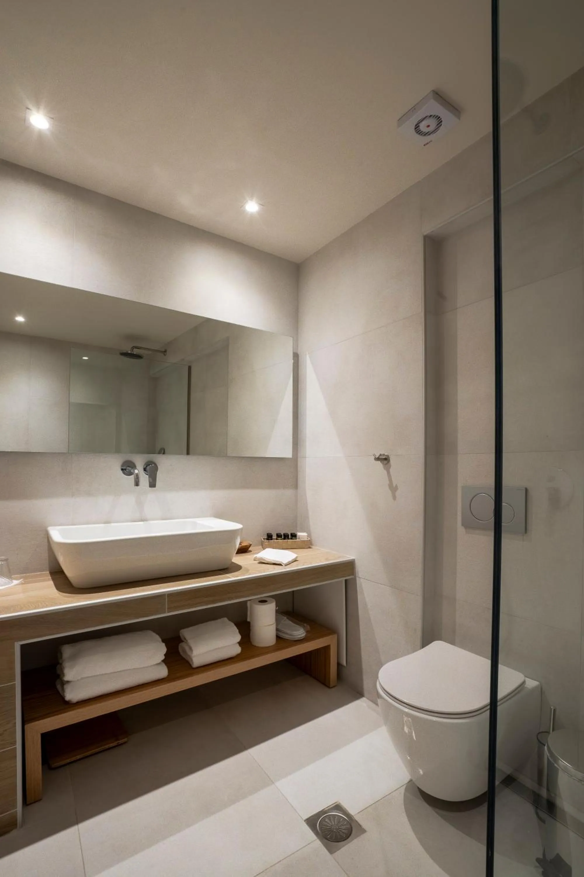 Toilet in Likoria Hotel