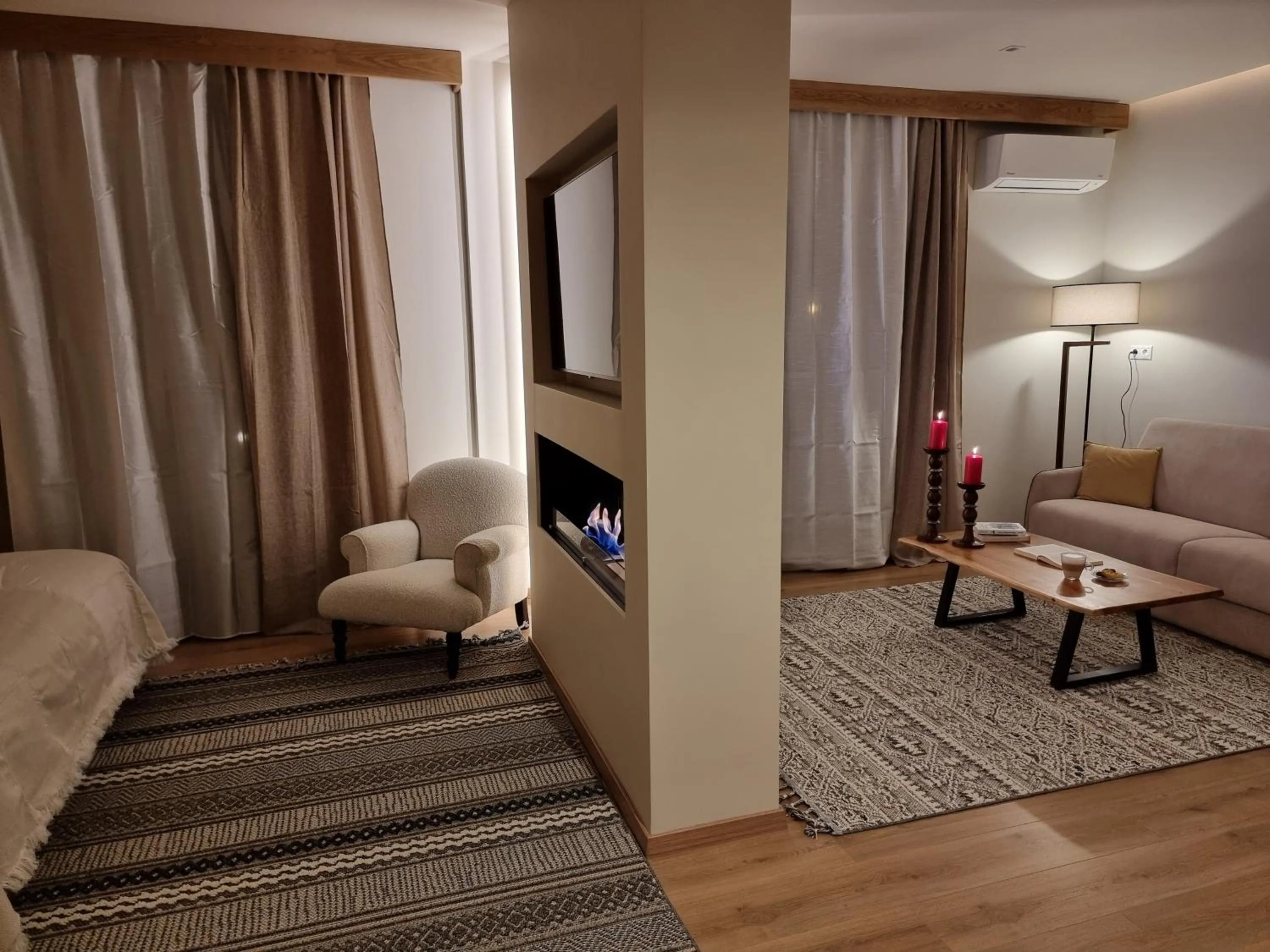 hair dresser, Bed in Likoria Hotel