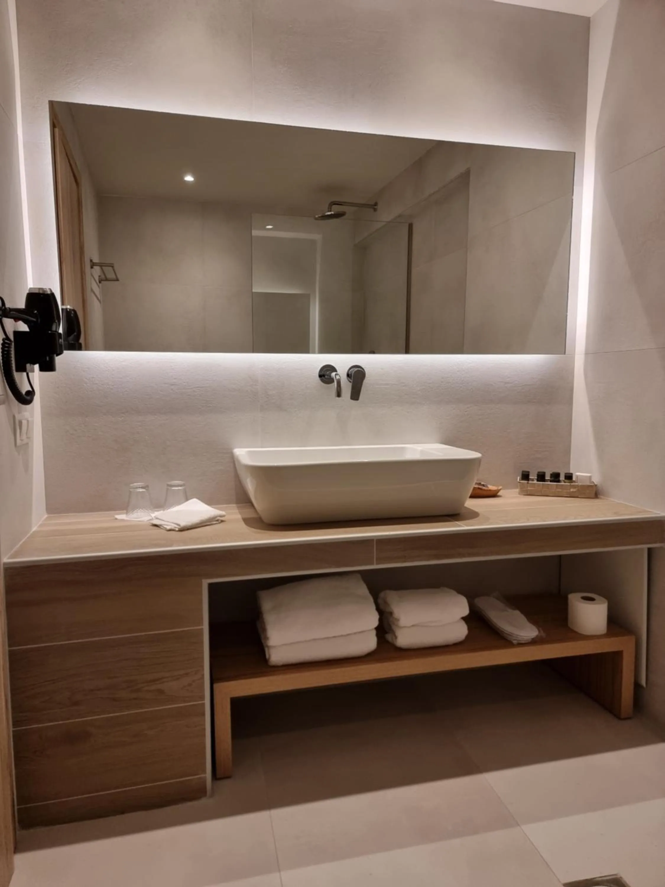 Bathroom in Likoria Hotel