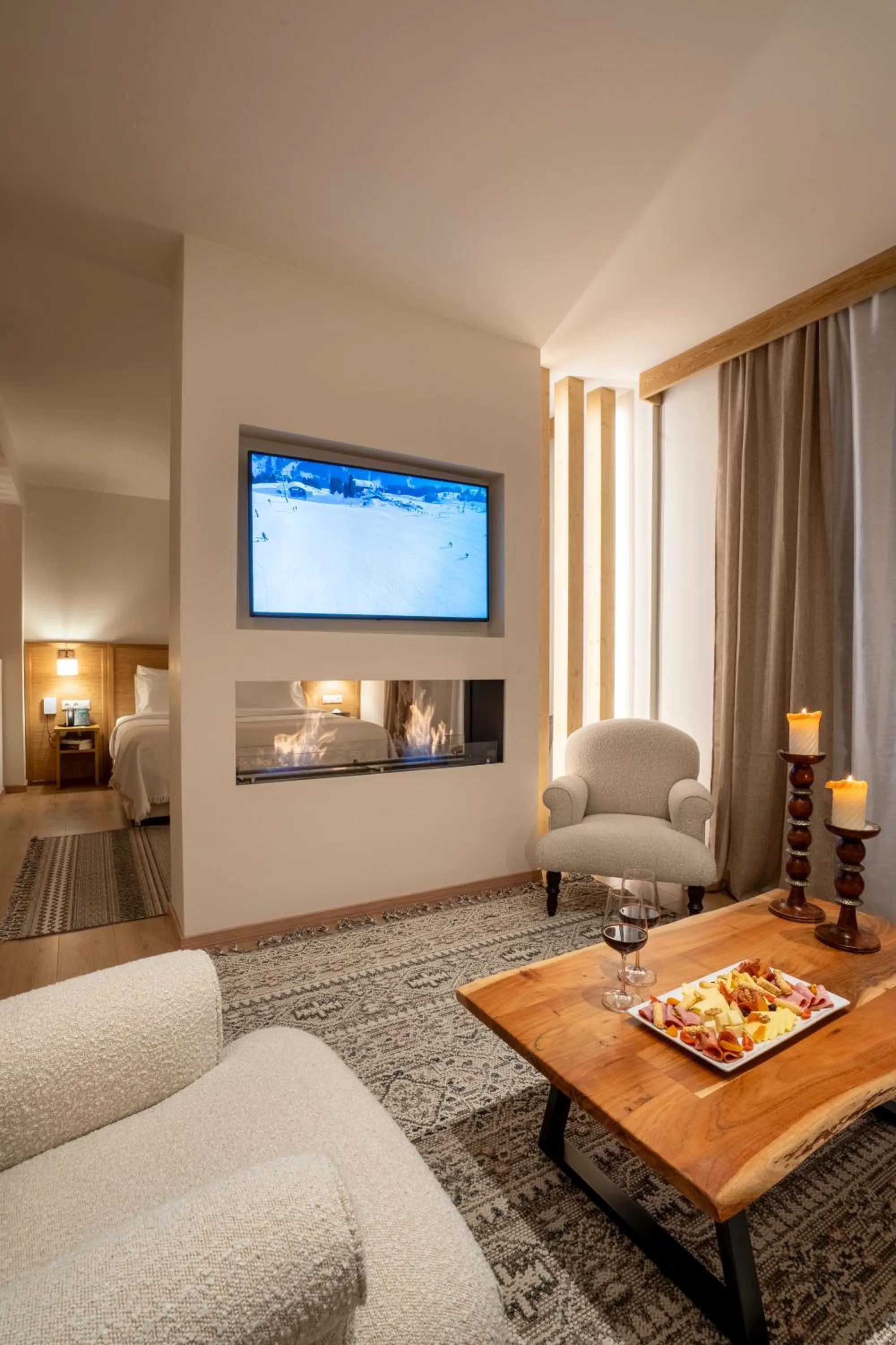 TV and multimedia in Likoria Hotel