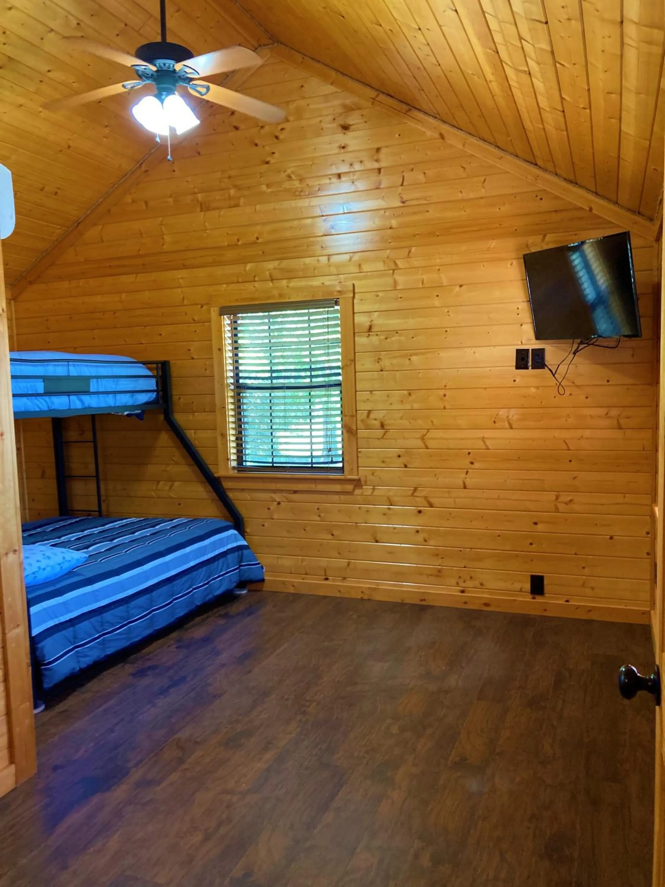Bedroom, Bed in Outback Campground and Marina