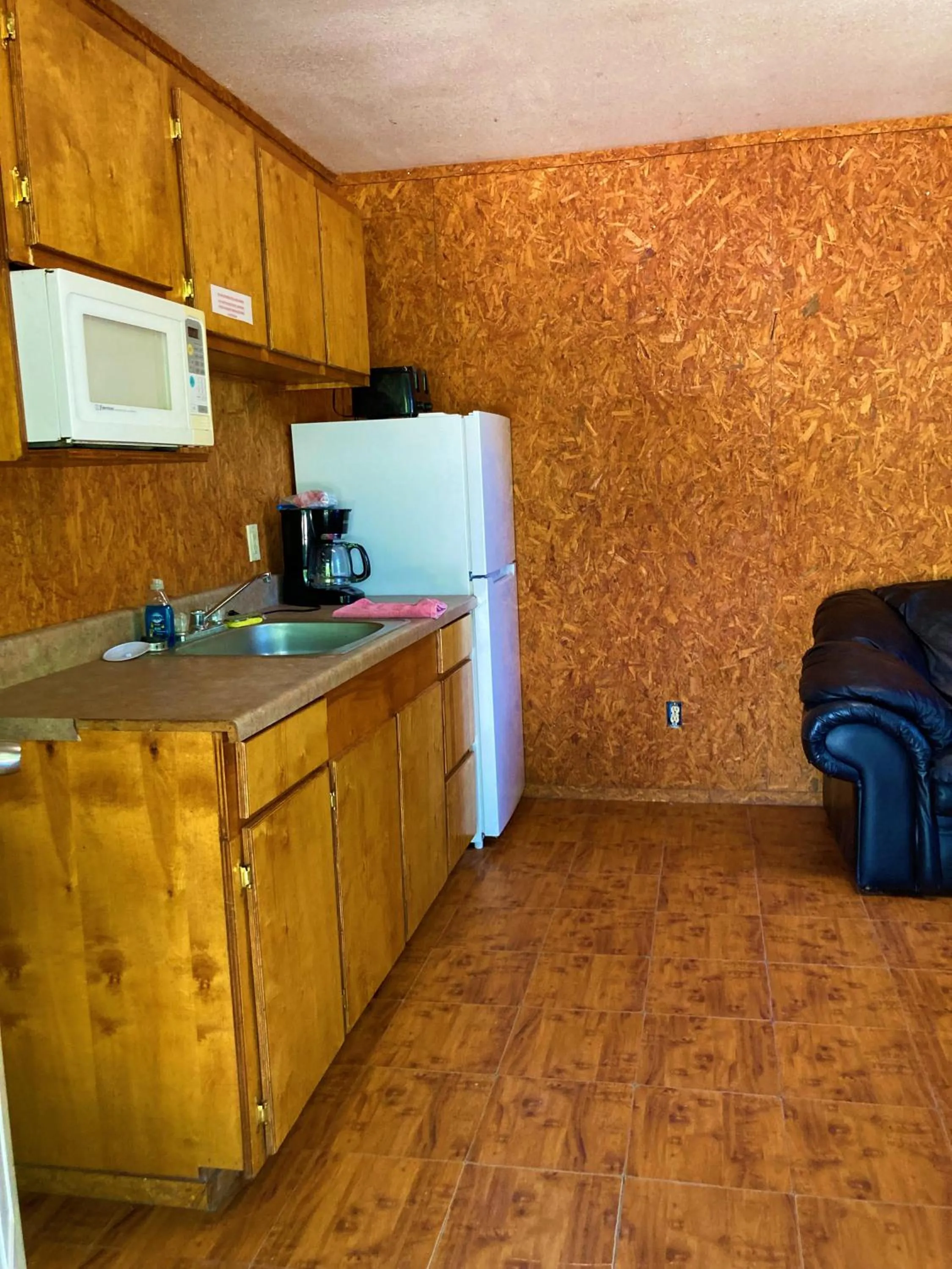 Kitchen or kitchenette in Outback Campground and Marina