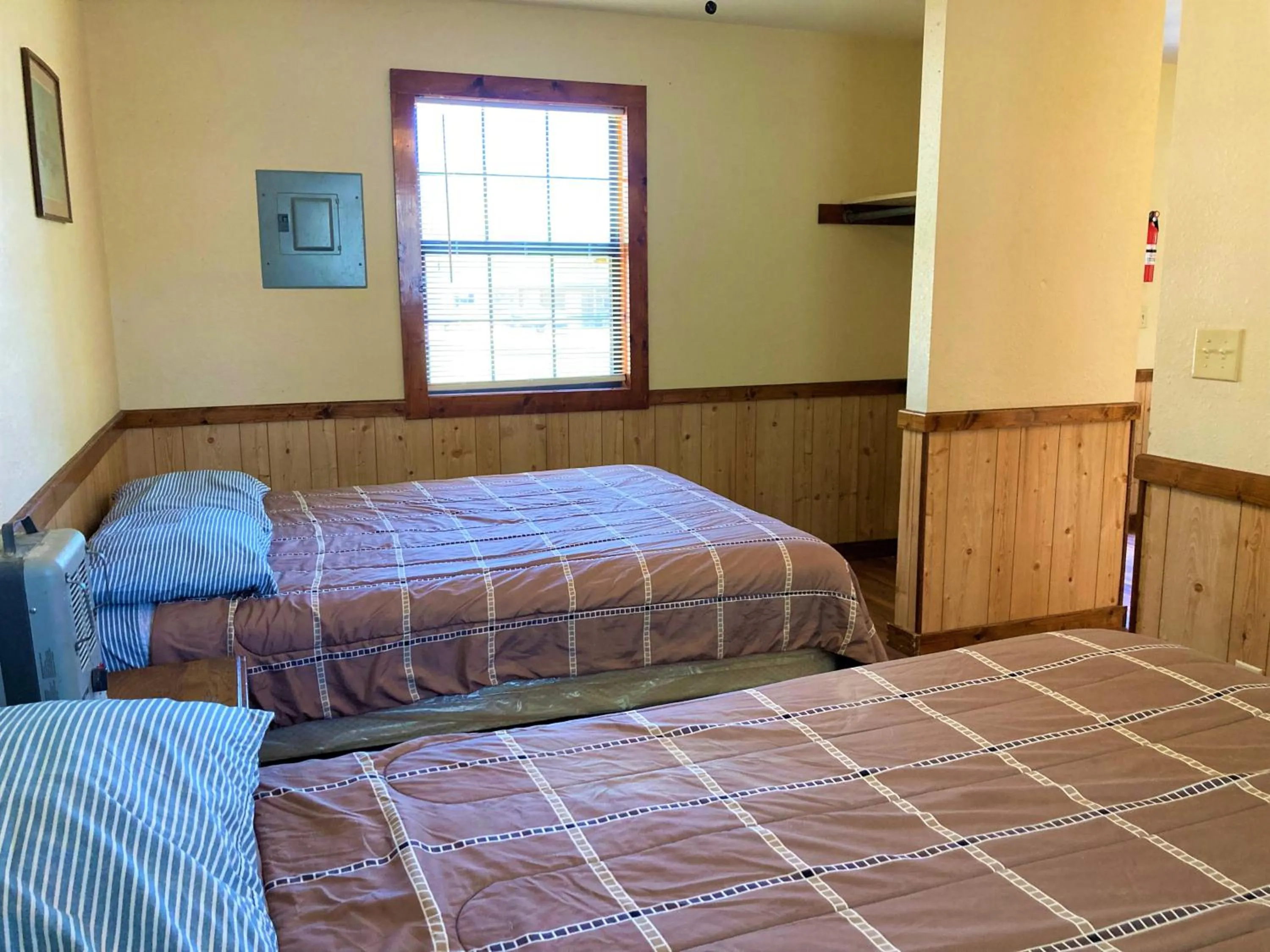 Bedroom, Bed in Outback Campground and Marina