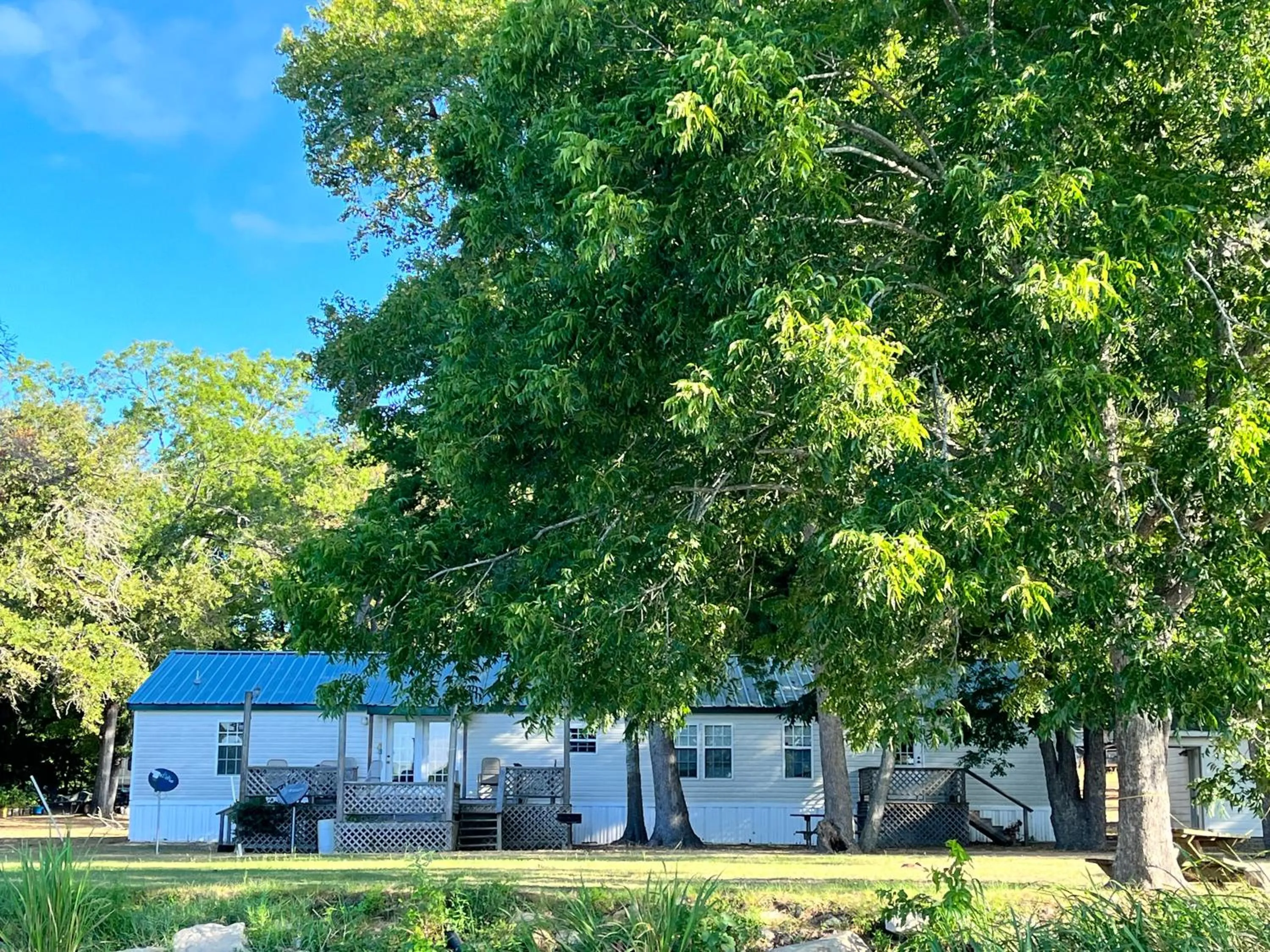 Property building in Outback Campground and Marina