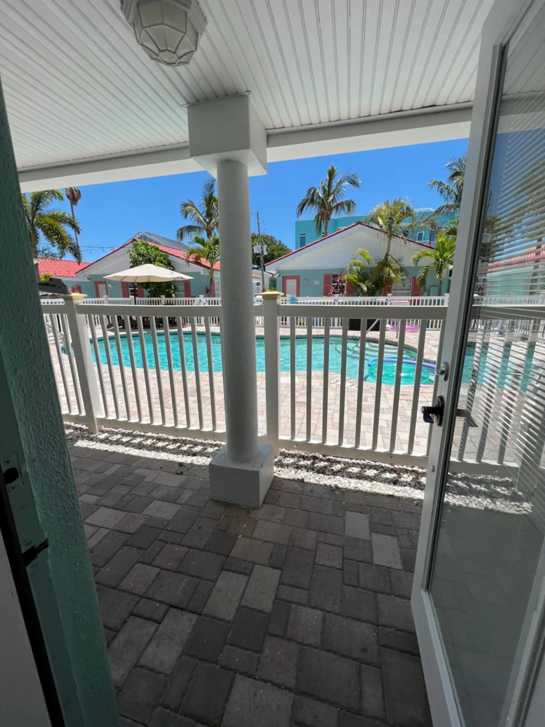 Patio in Blue Waters Treasure Island