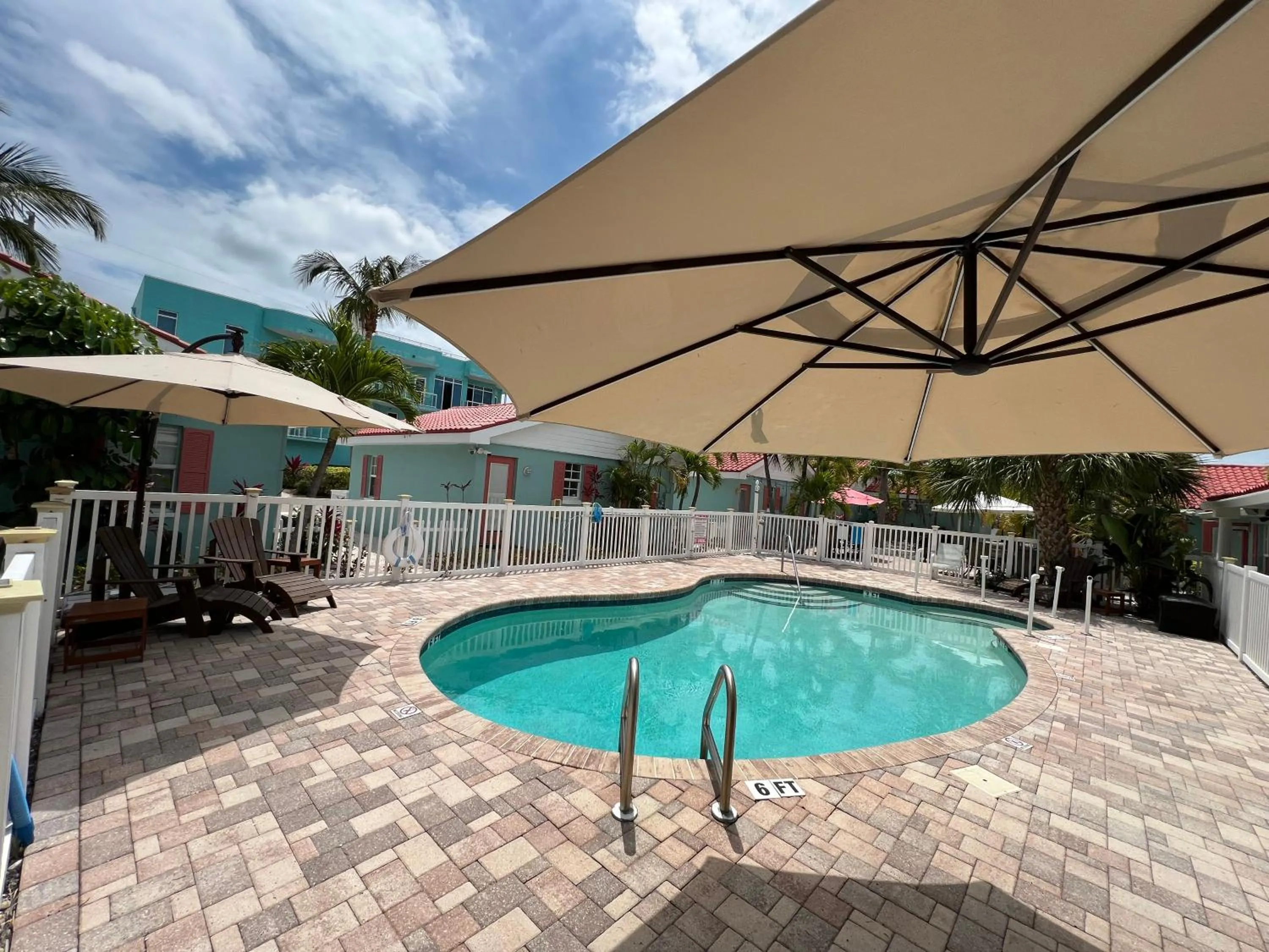 Seating area in Blue Waters Treasure Island