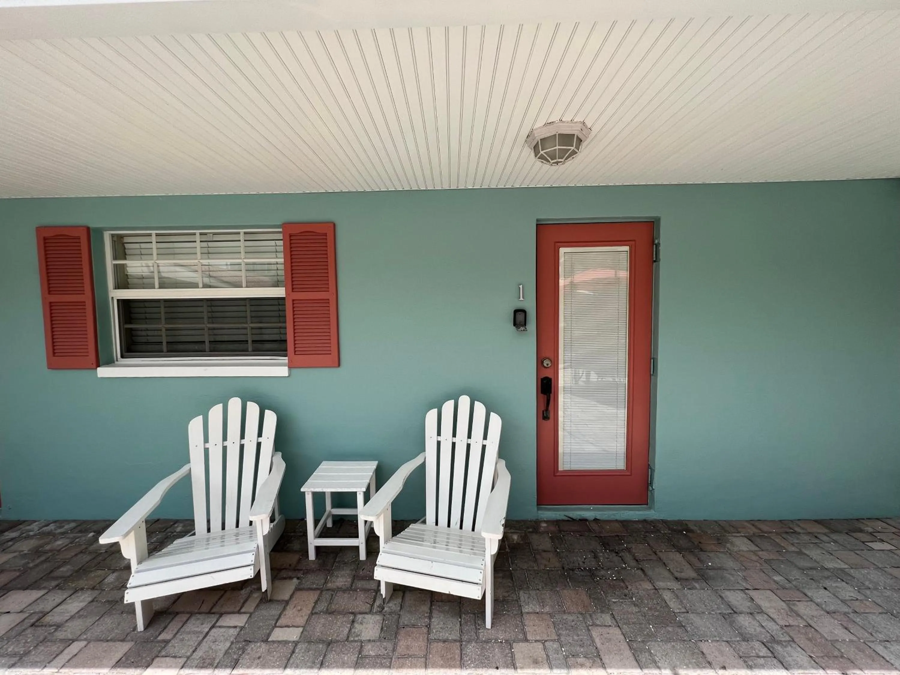 Property building in Blue Waters Treasure Island