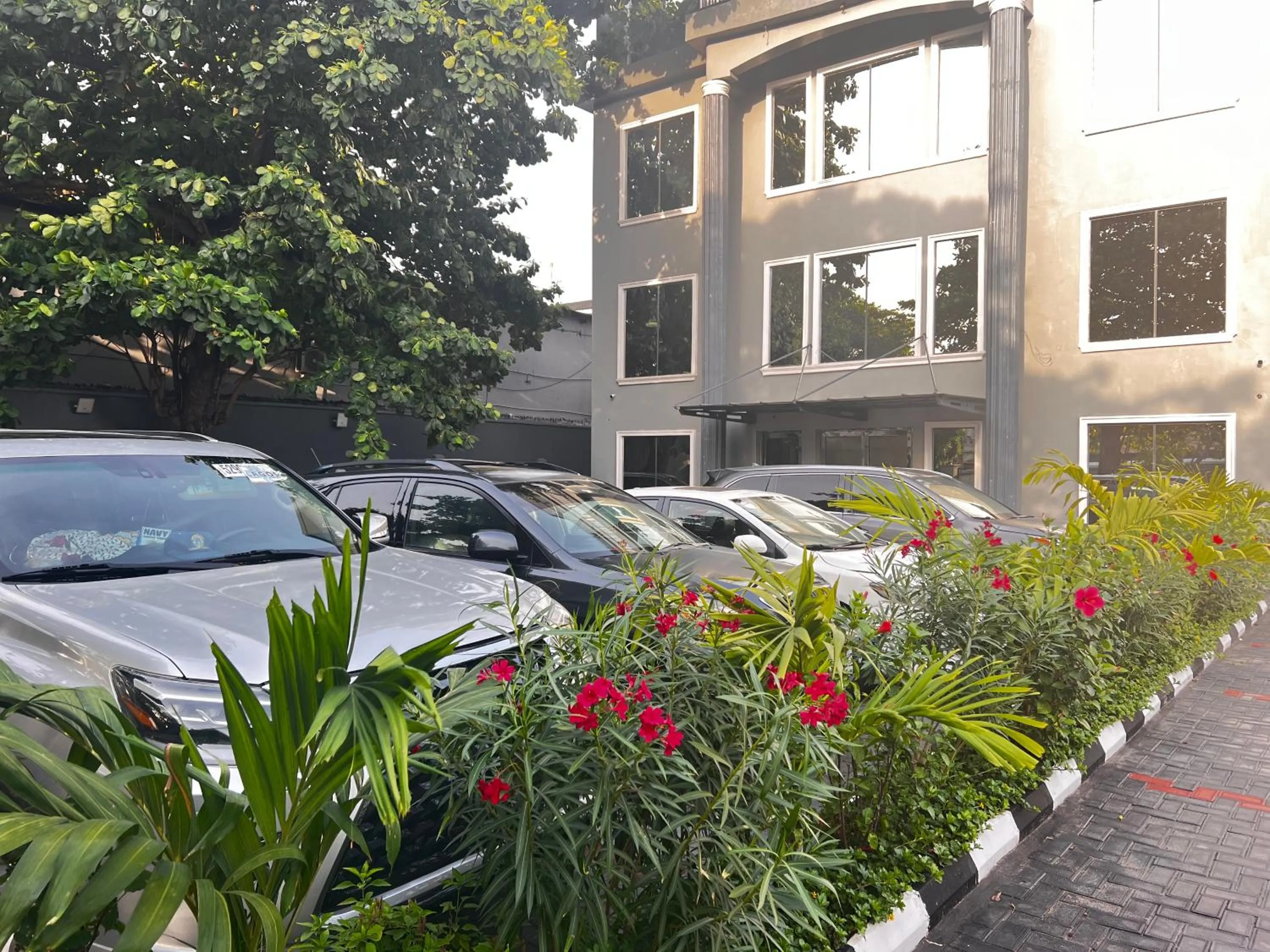 De Rigg Place Embassy