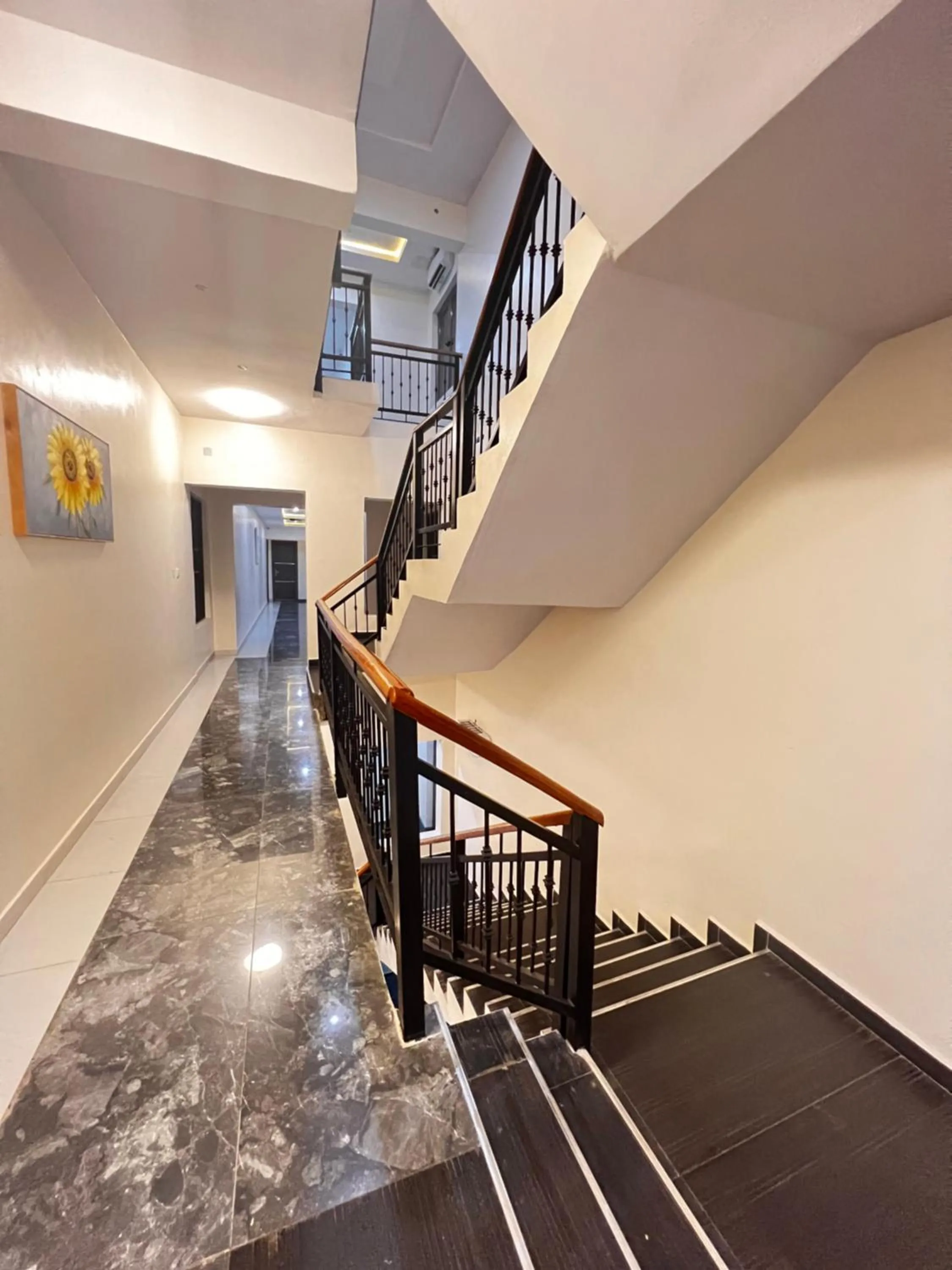 De Rigg Place Embassy