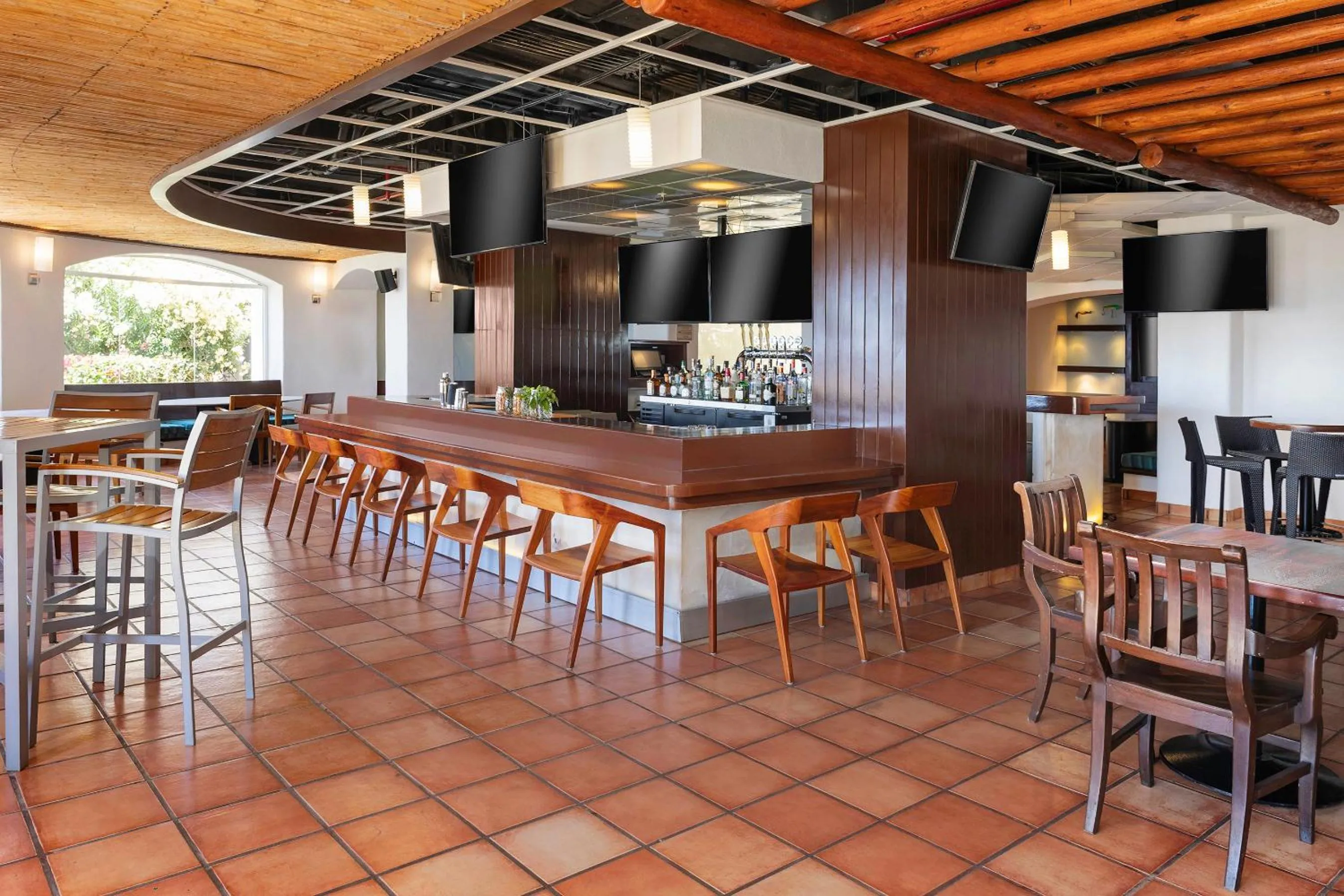 Restaurant/places to eat in The Club at Hacienda del Mar