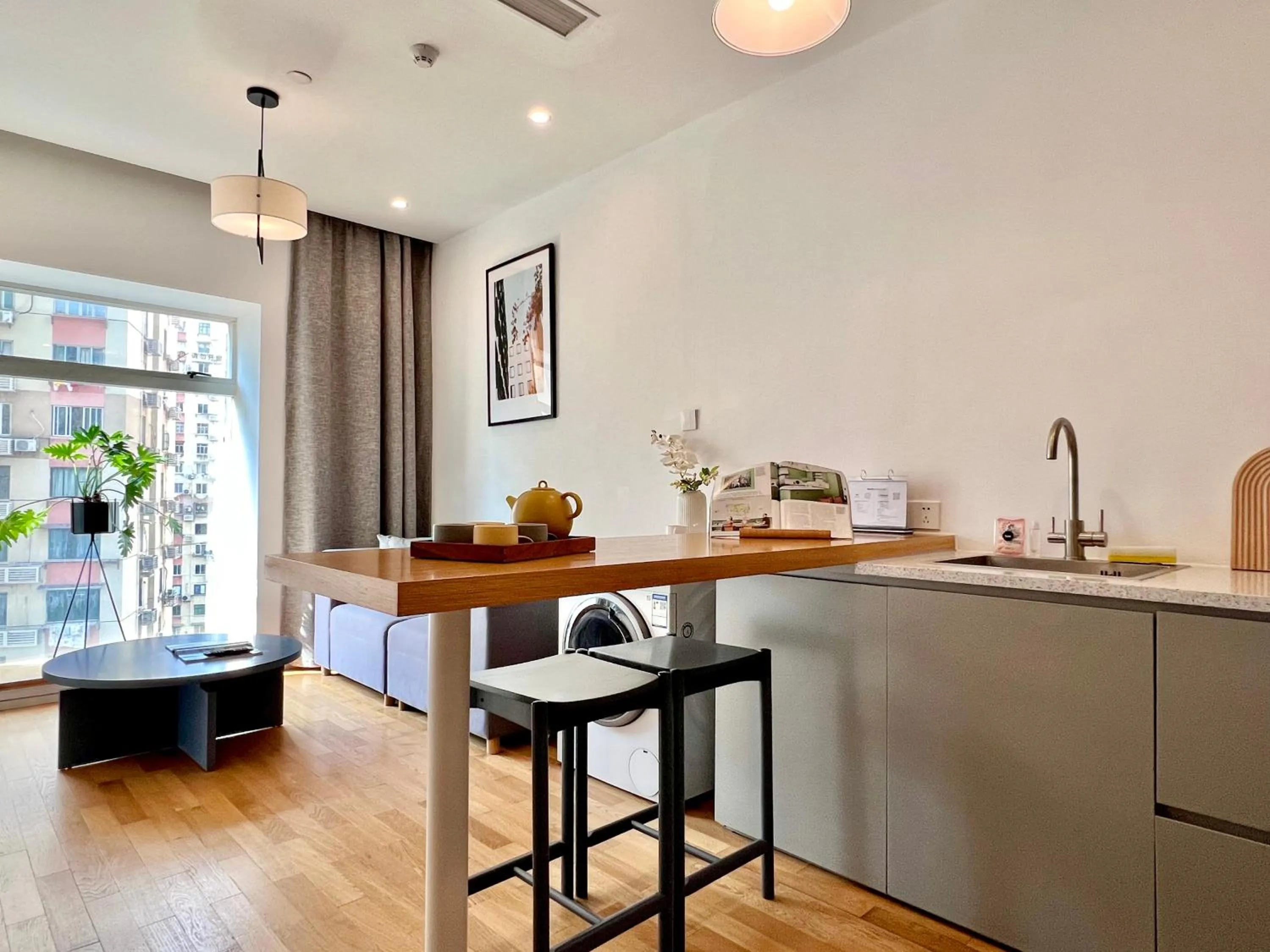 Living room in base-Shanghai SUHE Serviced Apartment, Near East Nanjing Road & People's Square