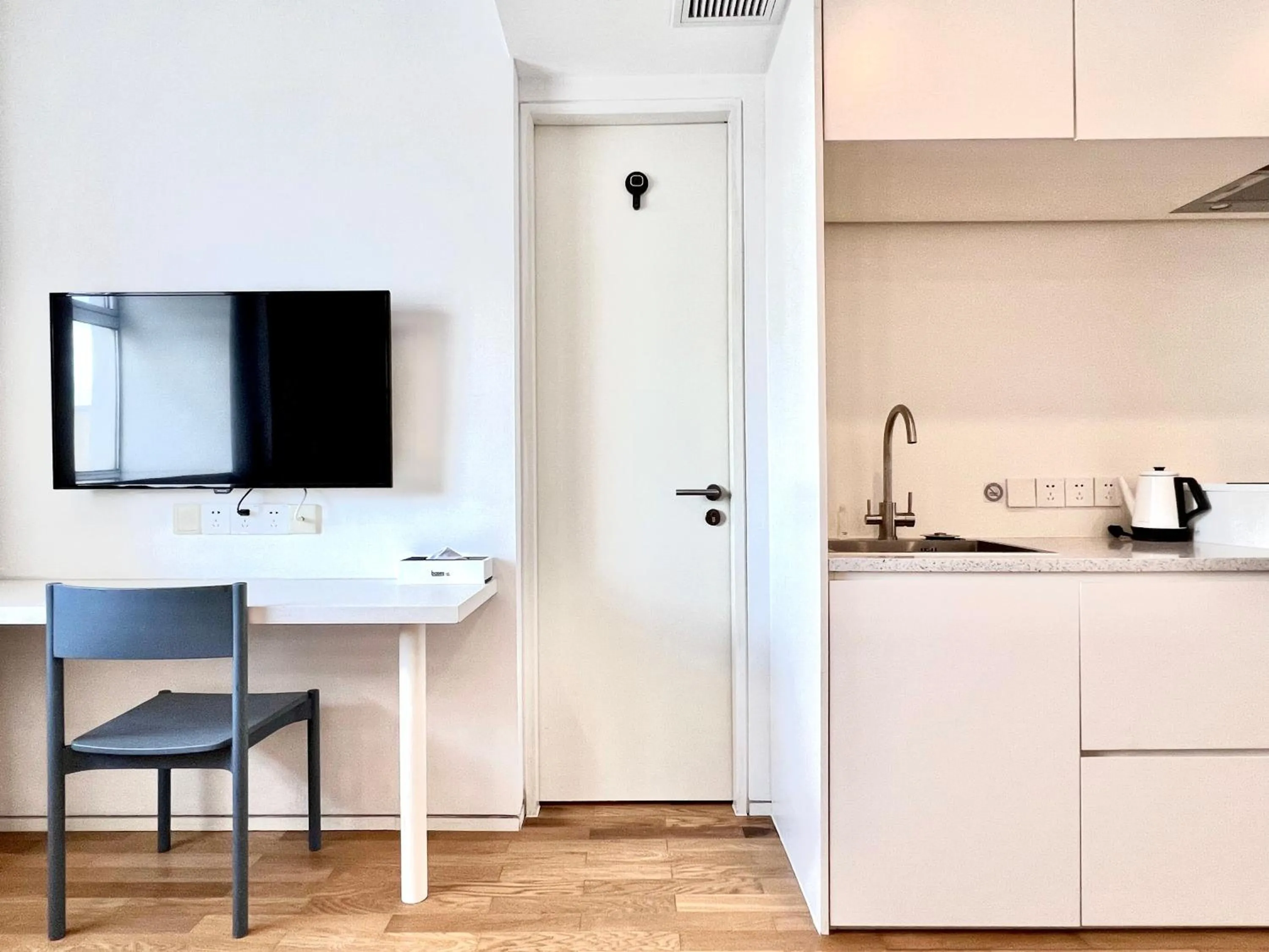 TV and multimedia in base-Shanghai SUHE Serviced Apartment, Near East Nanjing Road & People's Square