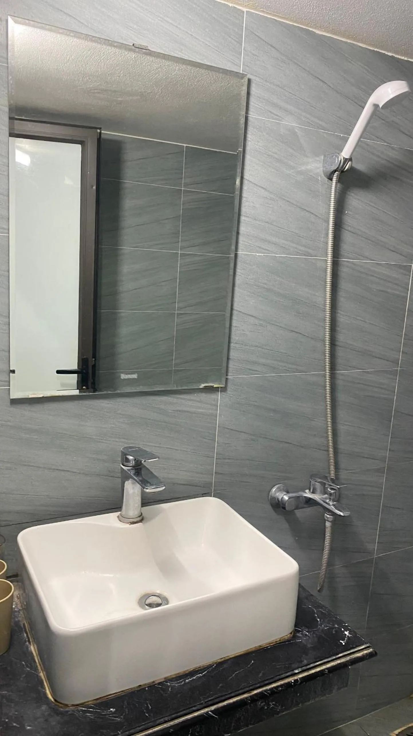 Shower in Era Apartment Tran Thai Tong