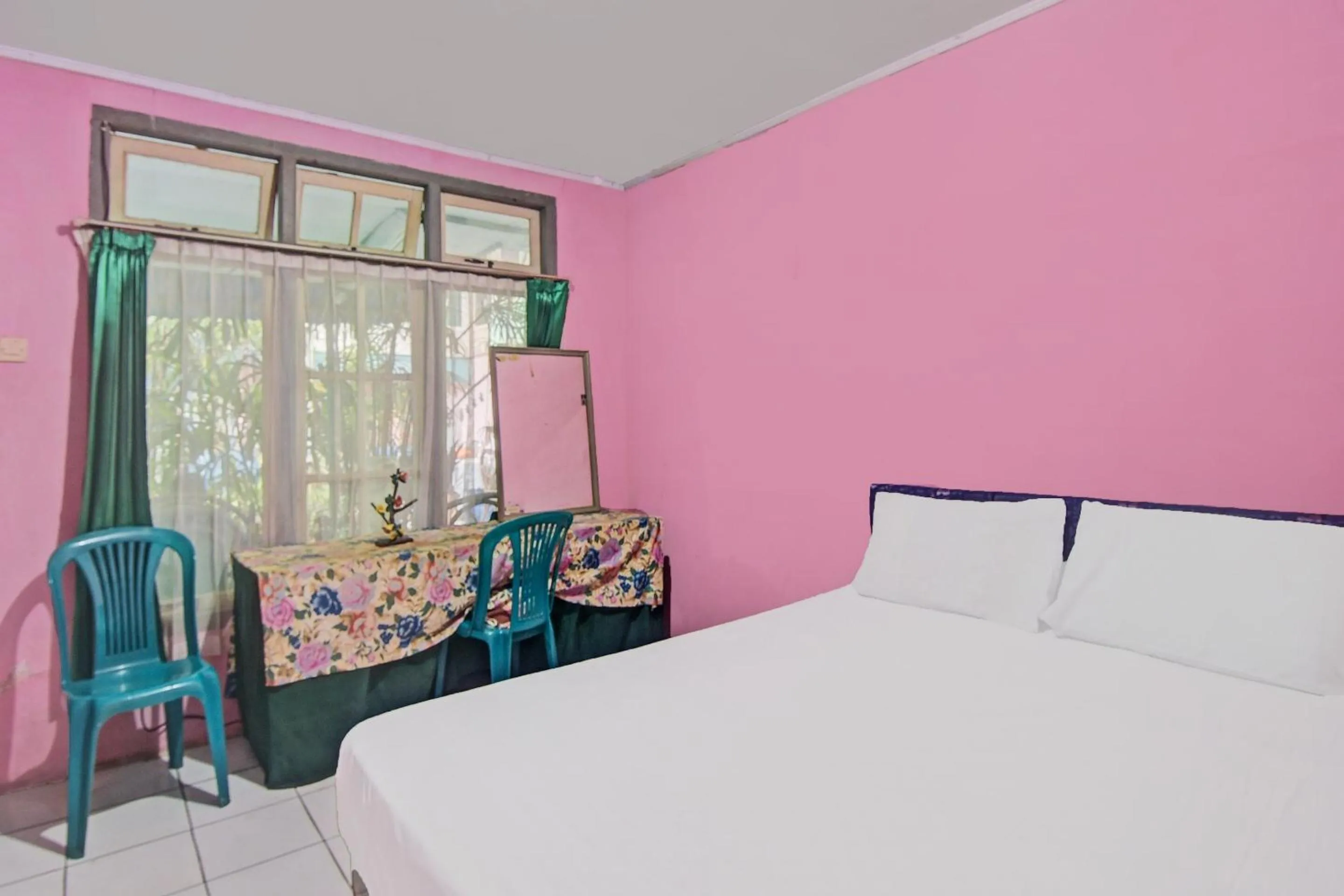 Bedroom, Bed in SPOT ON 92278 Hotel Vorel