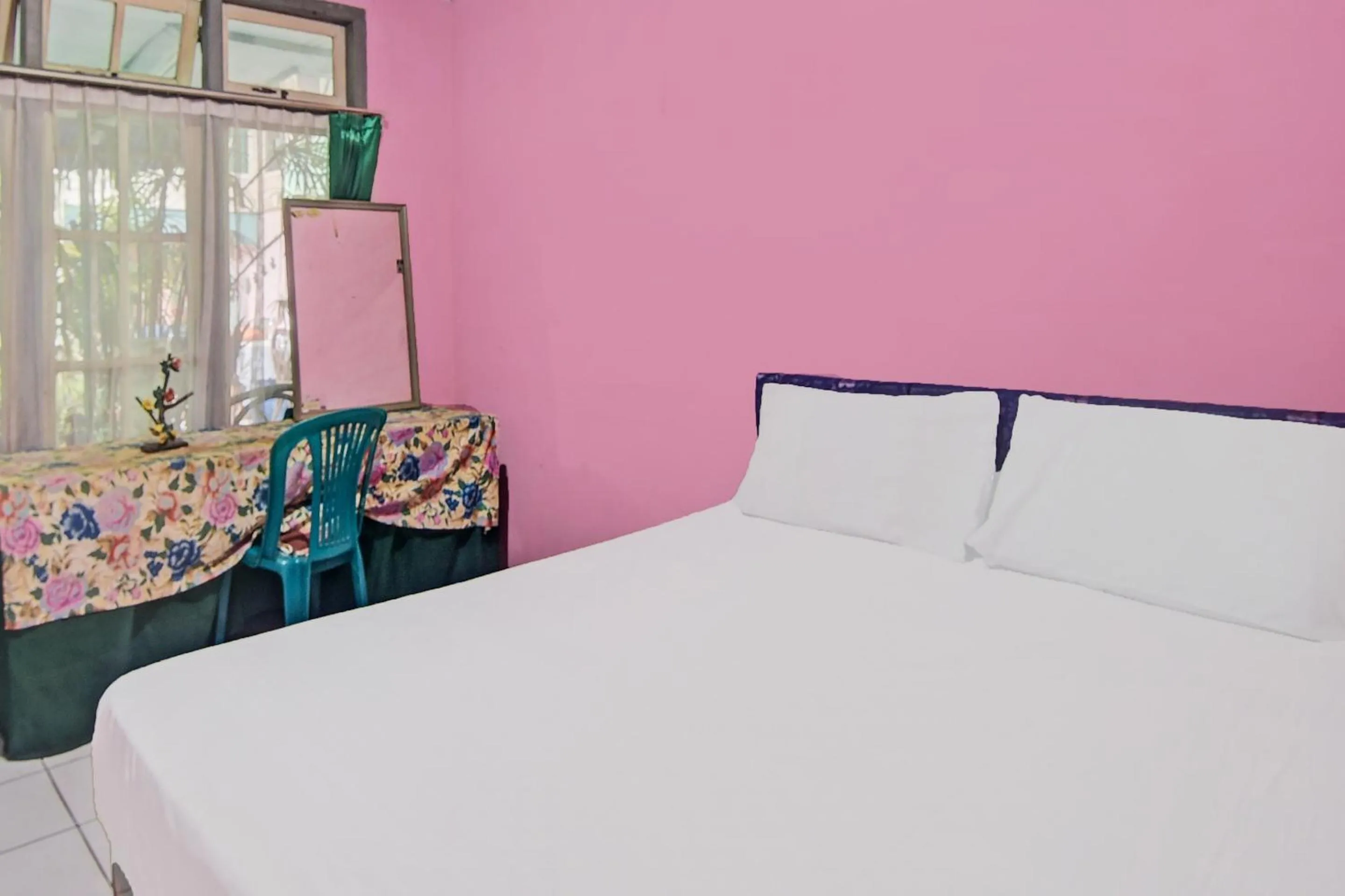 Bedroom, Bed in SPOT ON 92278 Hotel Vorel