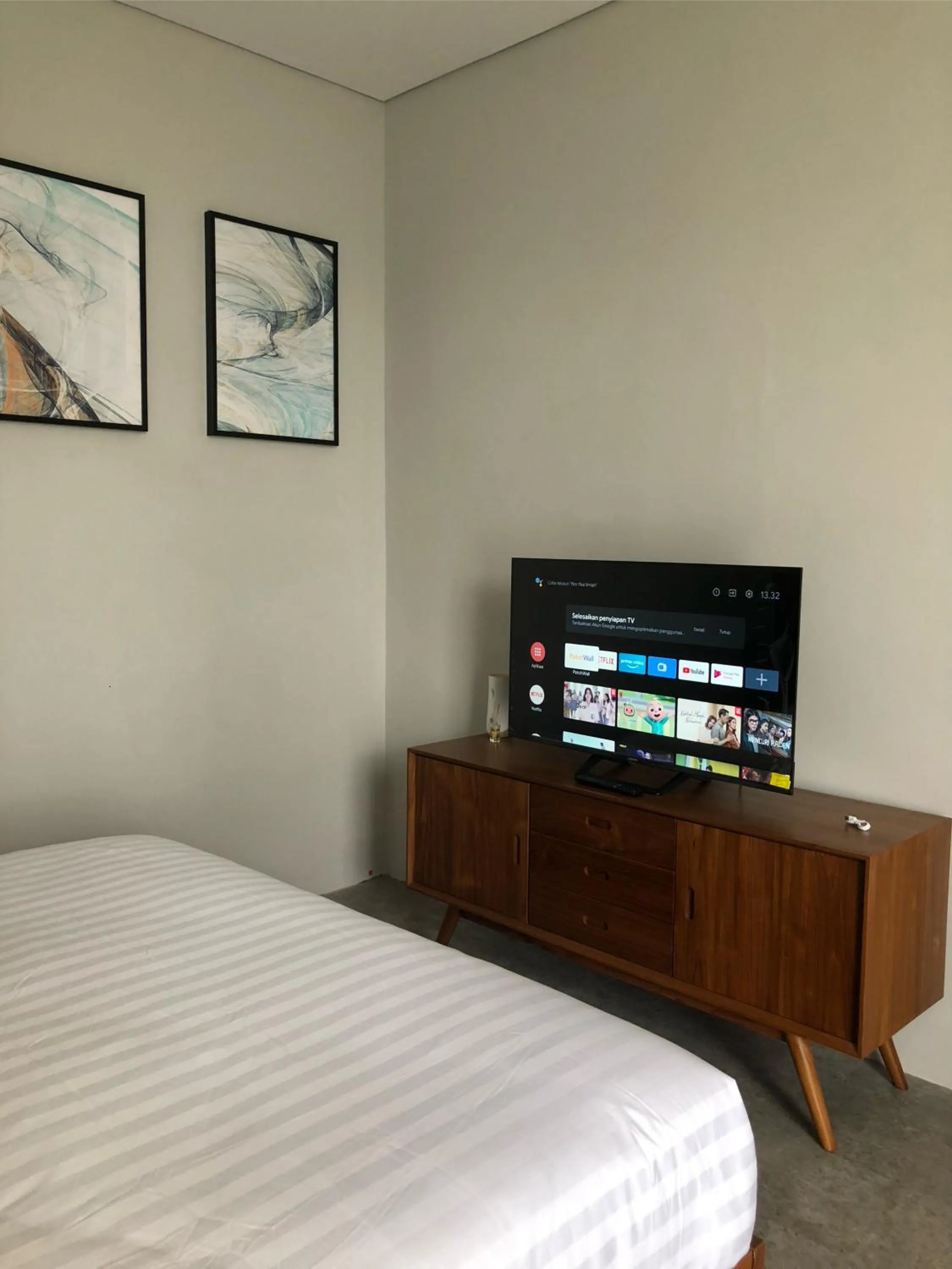 TV and multimedia, Bed in Sawah Tamanan Villa & Resort