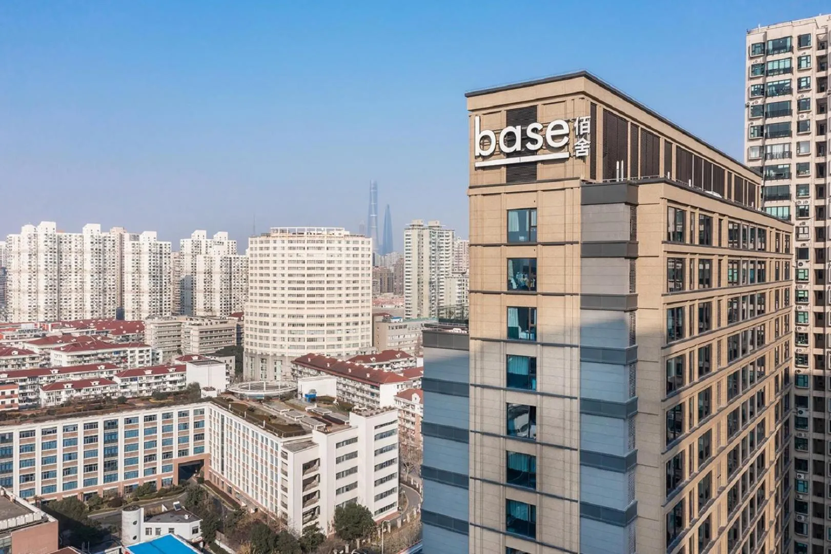Property building in basePLUS-Shanghai BINJIANG Serviced Apartment - In room Washing Machine with Dryer function & Kitchen & Free 24hrs Coffee & Close to Expo Museum, Xintiandi & Subway nearby & English speaking & High speed free WiFi