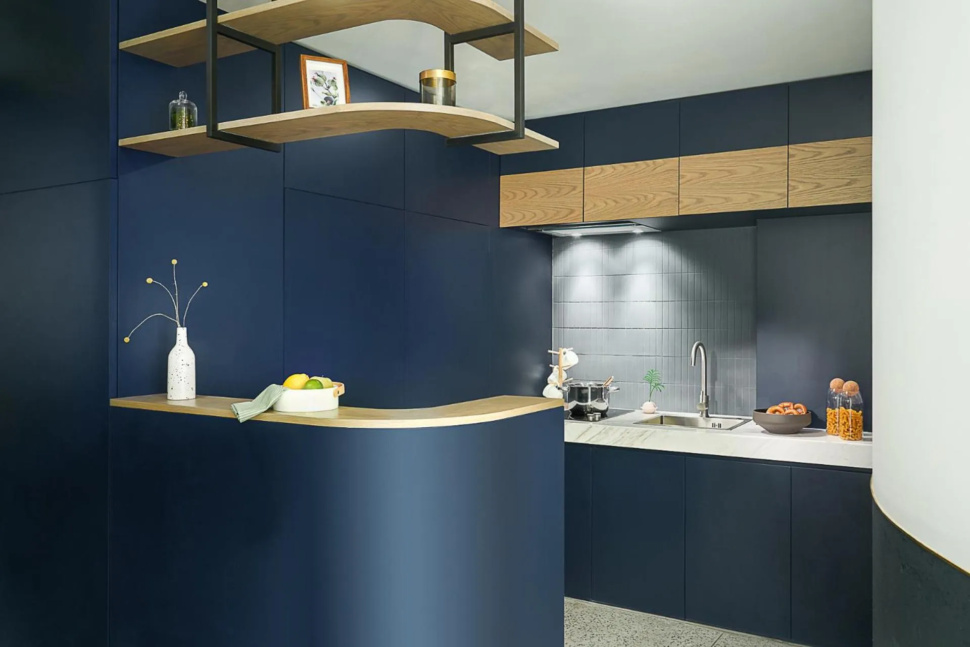 Kitchen or kitchenette in basePLUS-Shanghai BINJIANG Serviced Apartment - In room Washing Machine with Dryer function & Kitchen & Free 24hrs Coffee & Close to Expo Museum, Xintiandi & Subway nearby & English speaking & High speed free WiFi