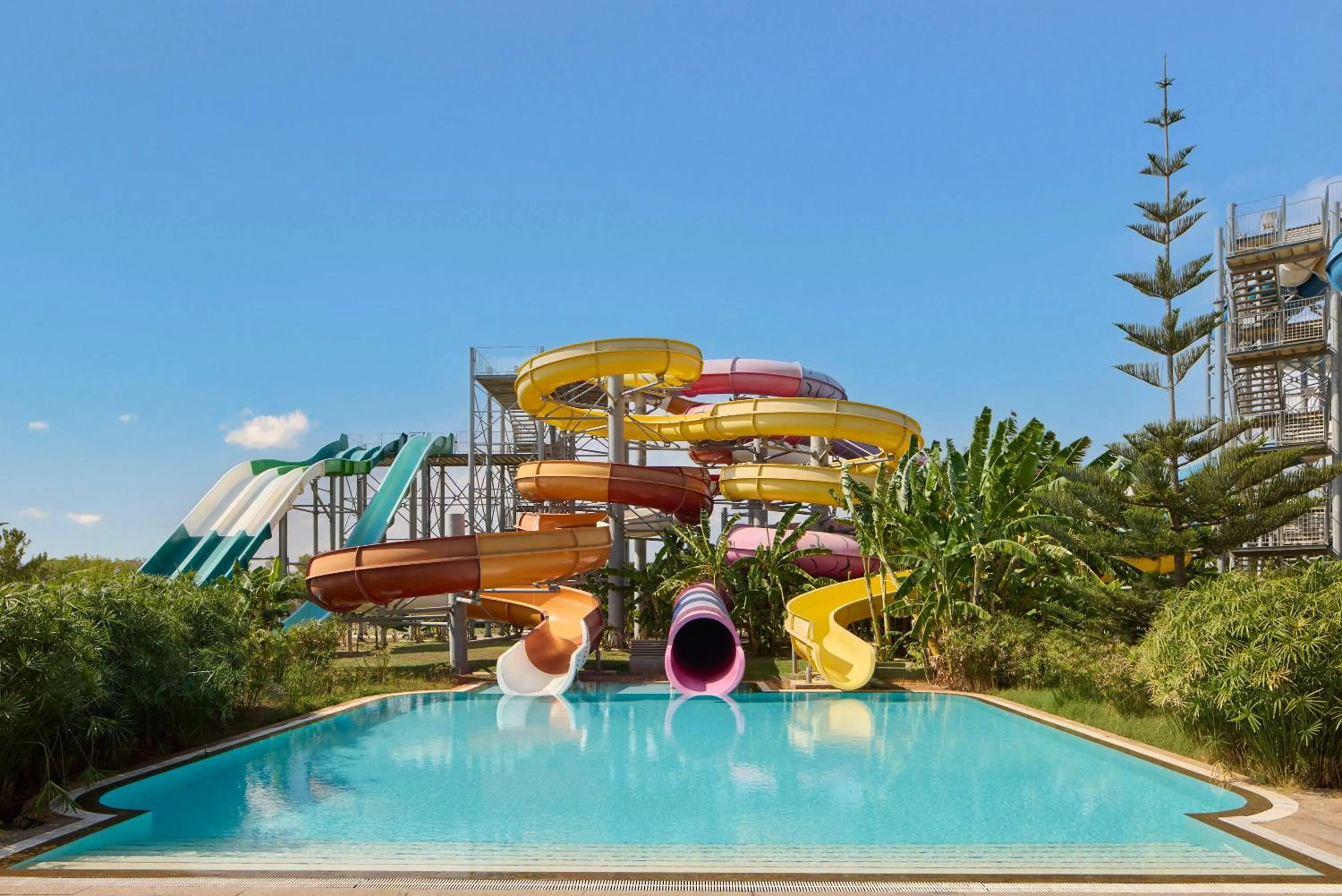 Activities in Concorde Luxury Resort & Casino