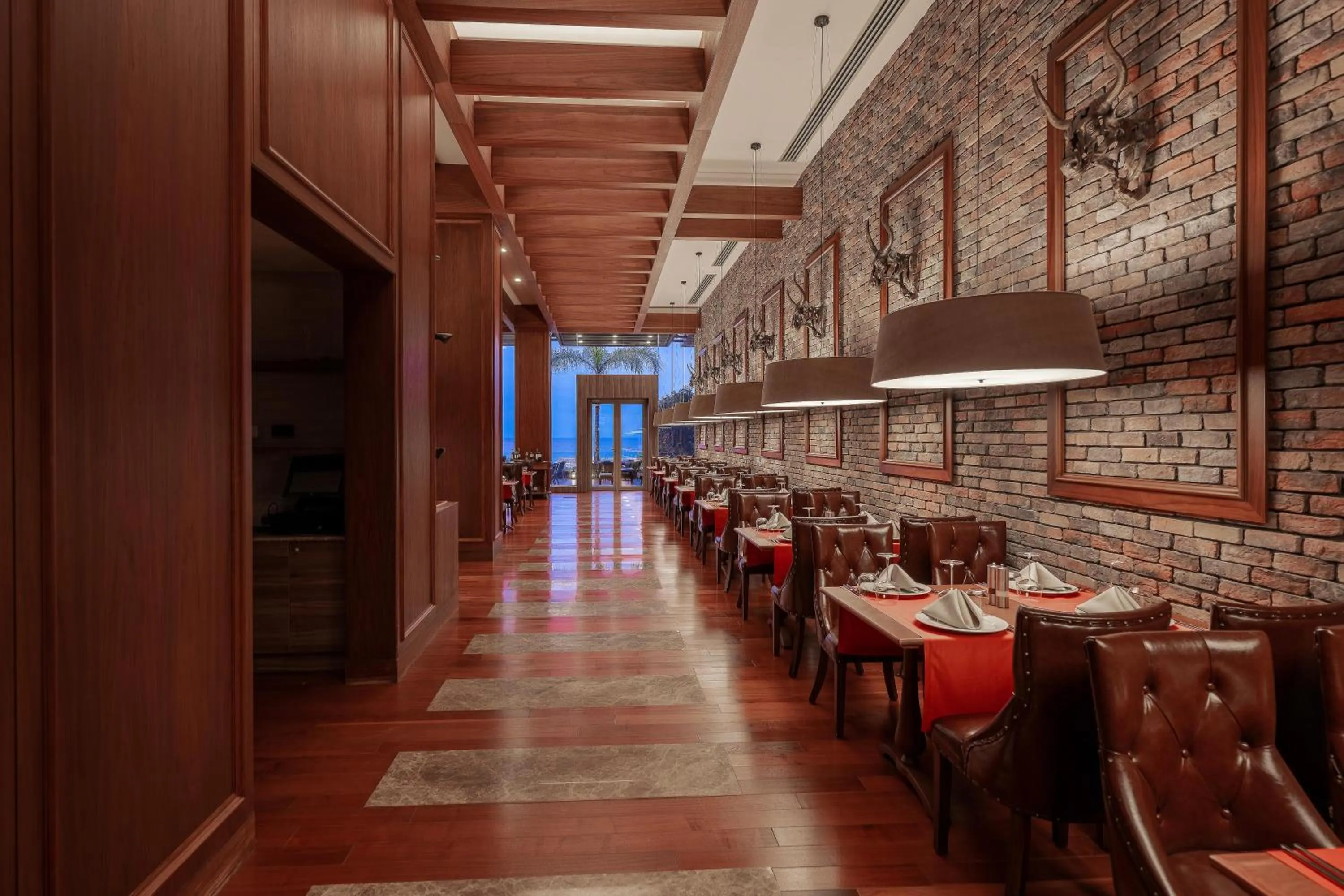 Restaurant/places to eat in Concorde Luxury Resort & Casino