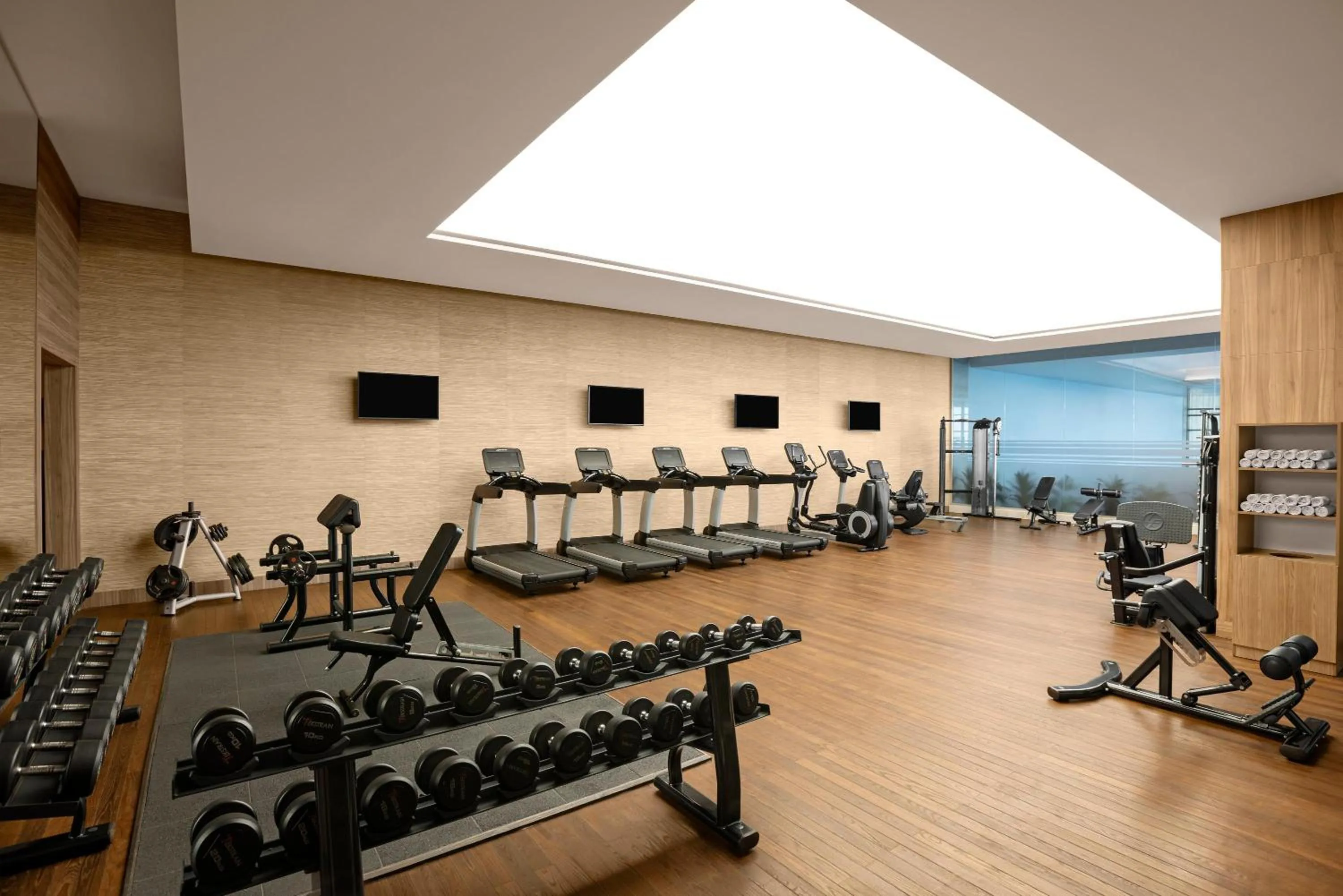 Activities in Concorde Luxury Resort & Casino