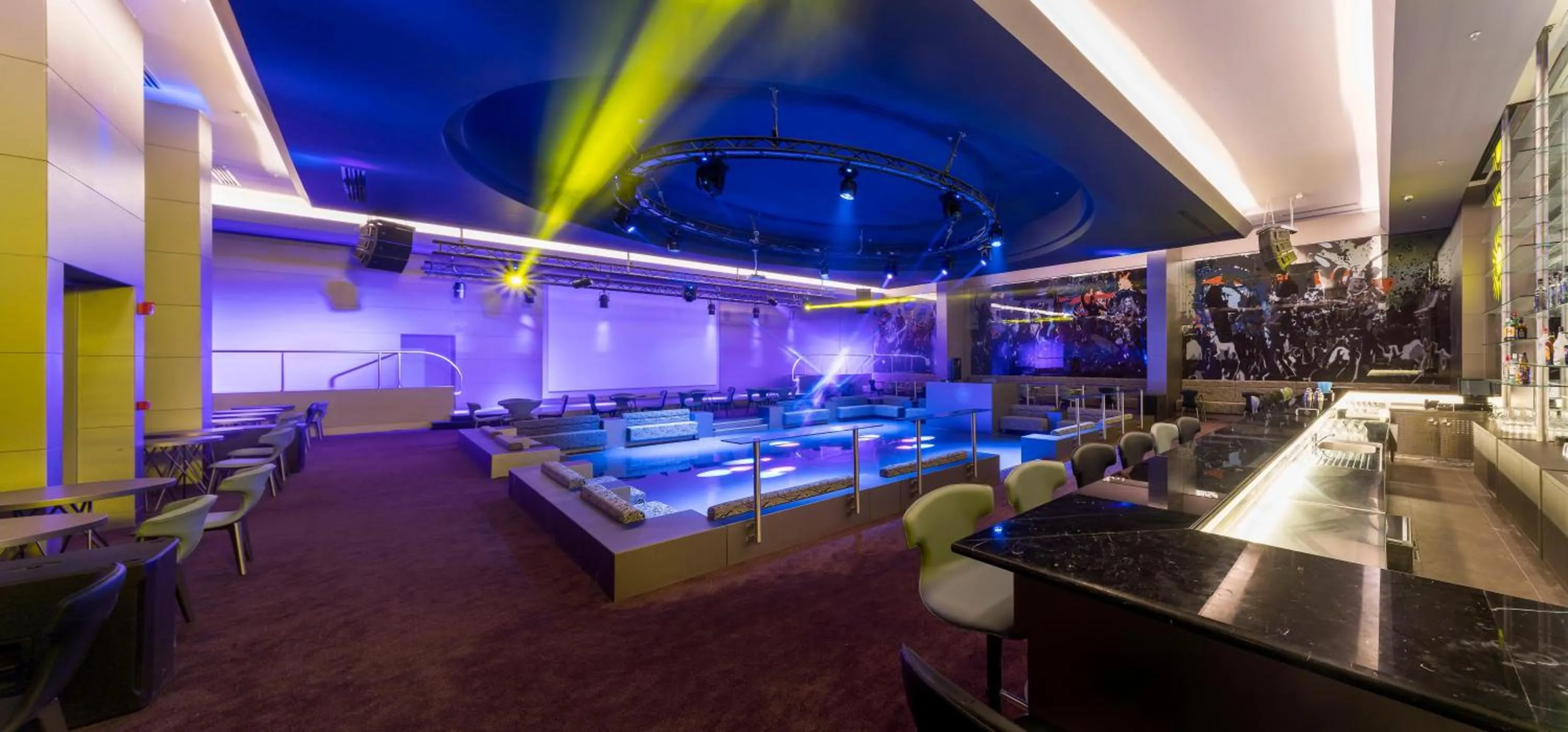 Nightclub / DJ in Concorde Luxury Resort & Casino