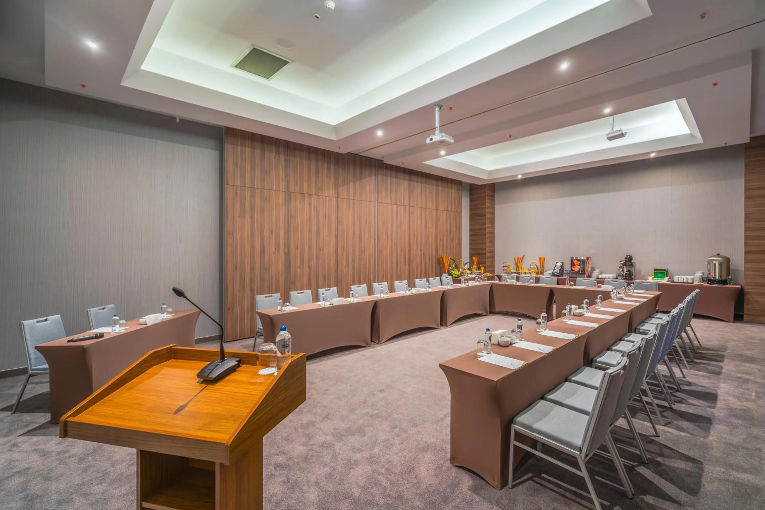 Meeting/conference room in Concorde Luxury Resort & Casino