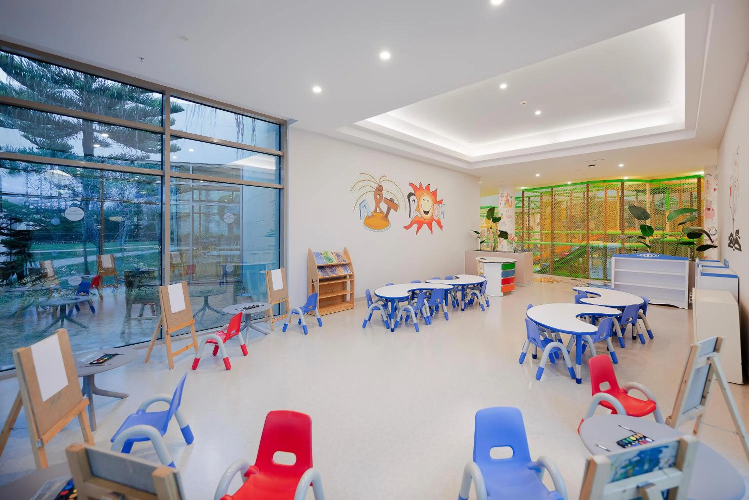 children in Concorde Luxury Resort & Casino