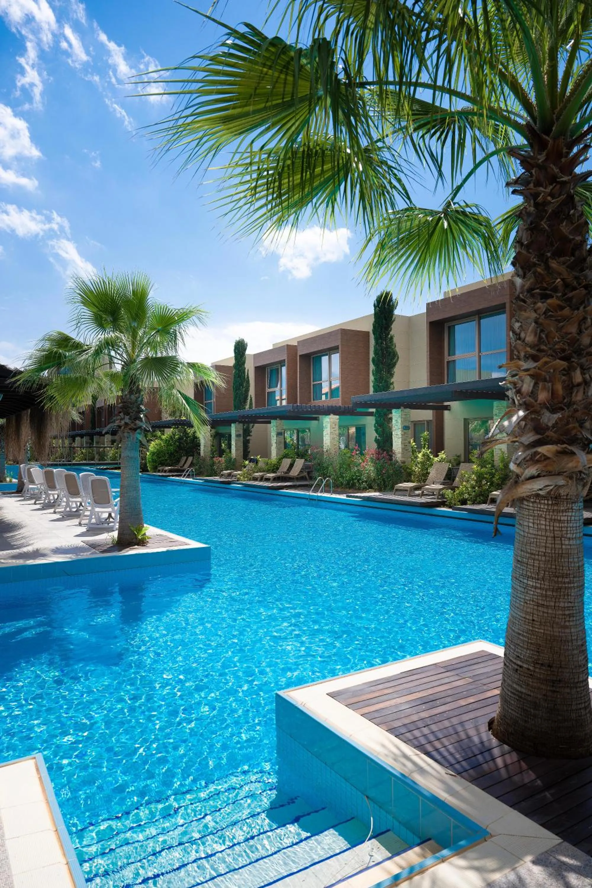 Swimming pool in Concorde Luxury Resort & Casino